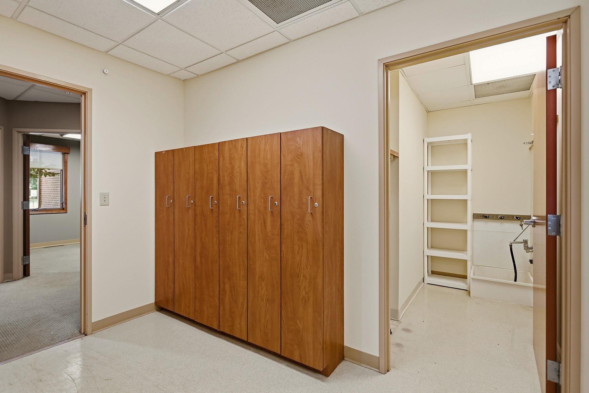 main property photo 60
