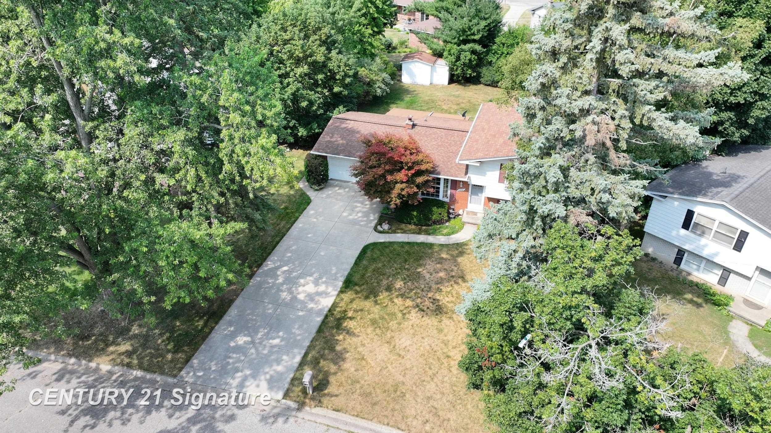 main property photo 51