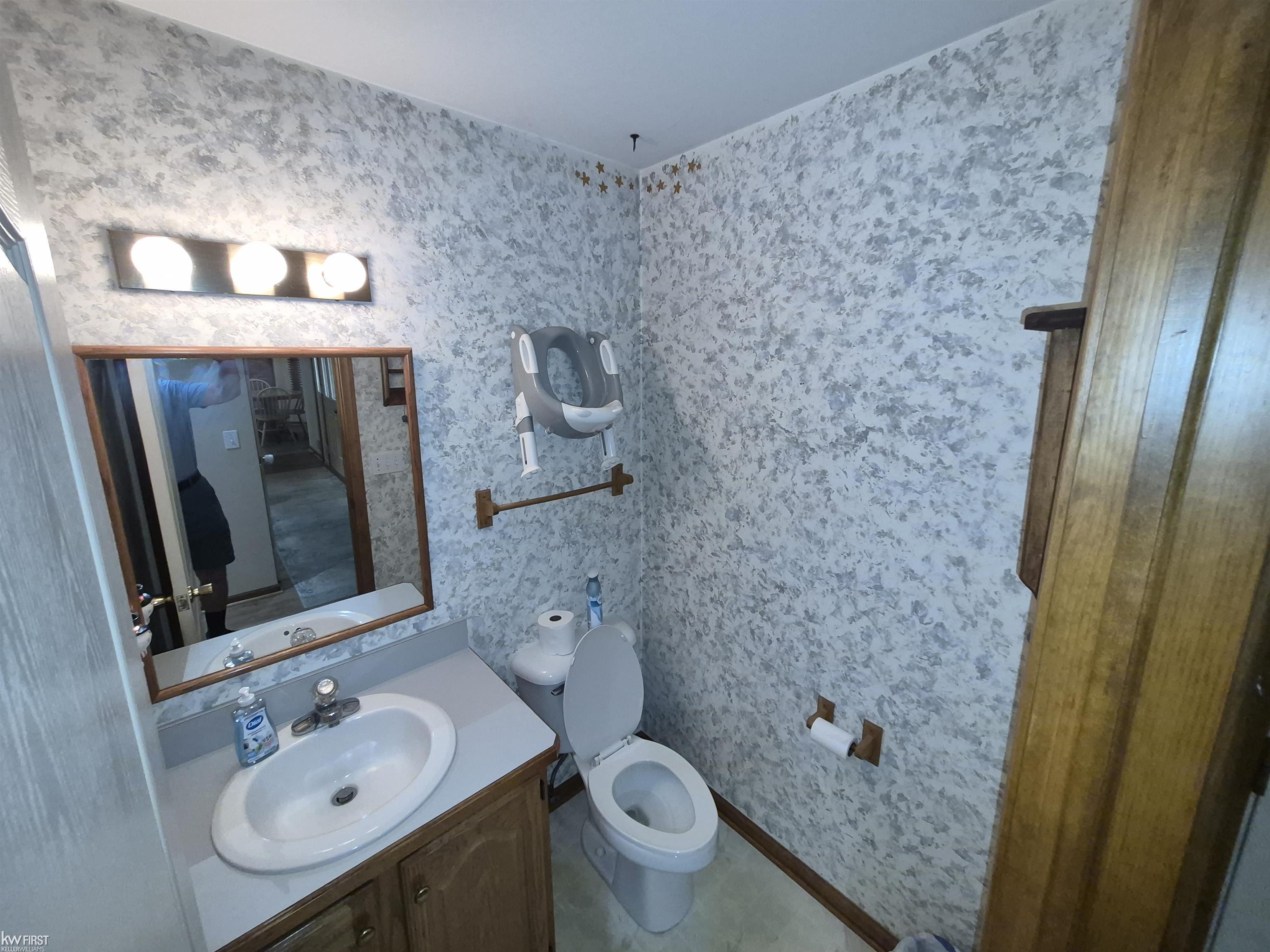 main property photo 8