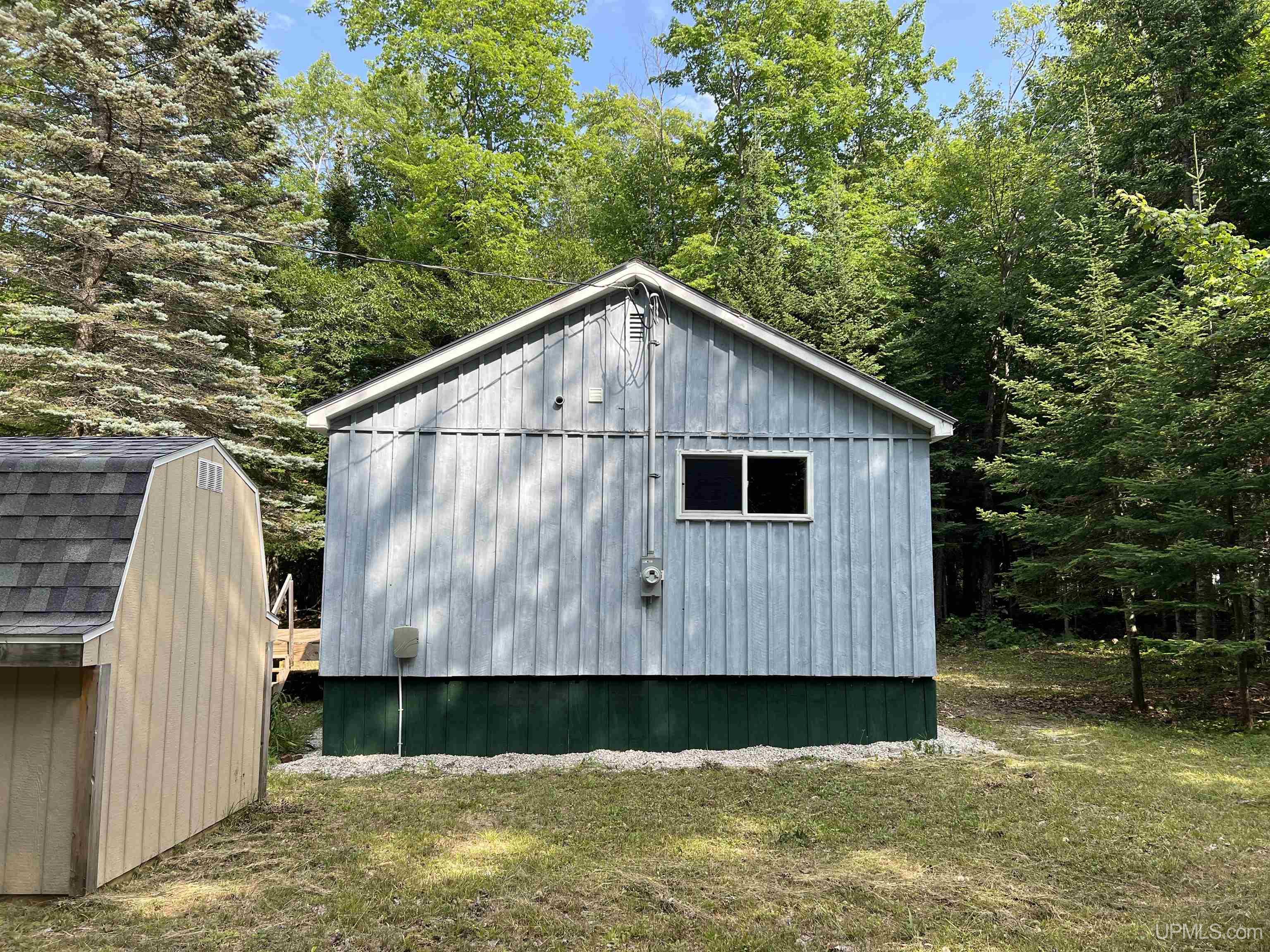 main property photo 15