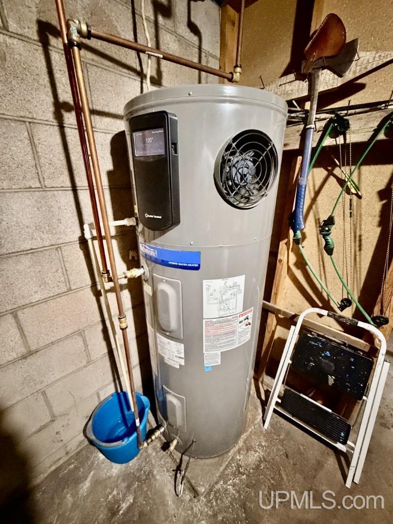 main property photo 29
