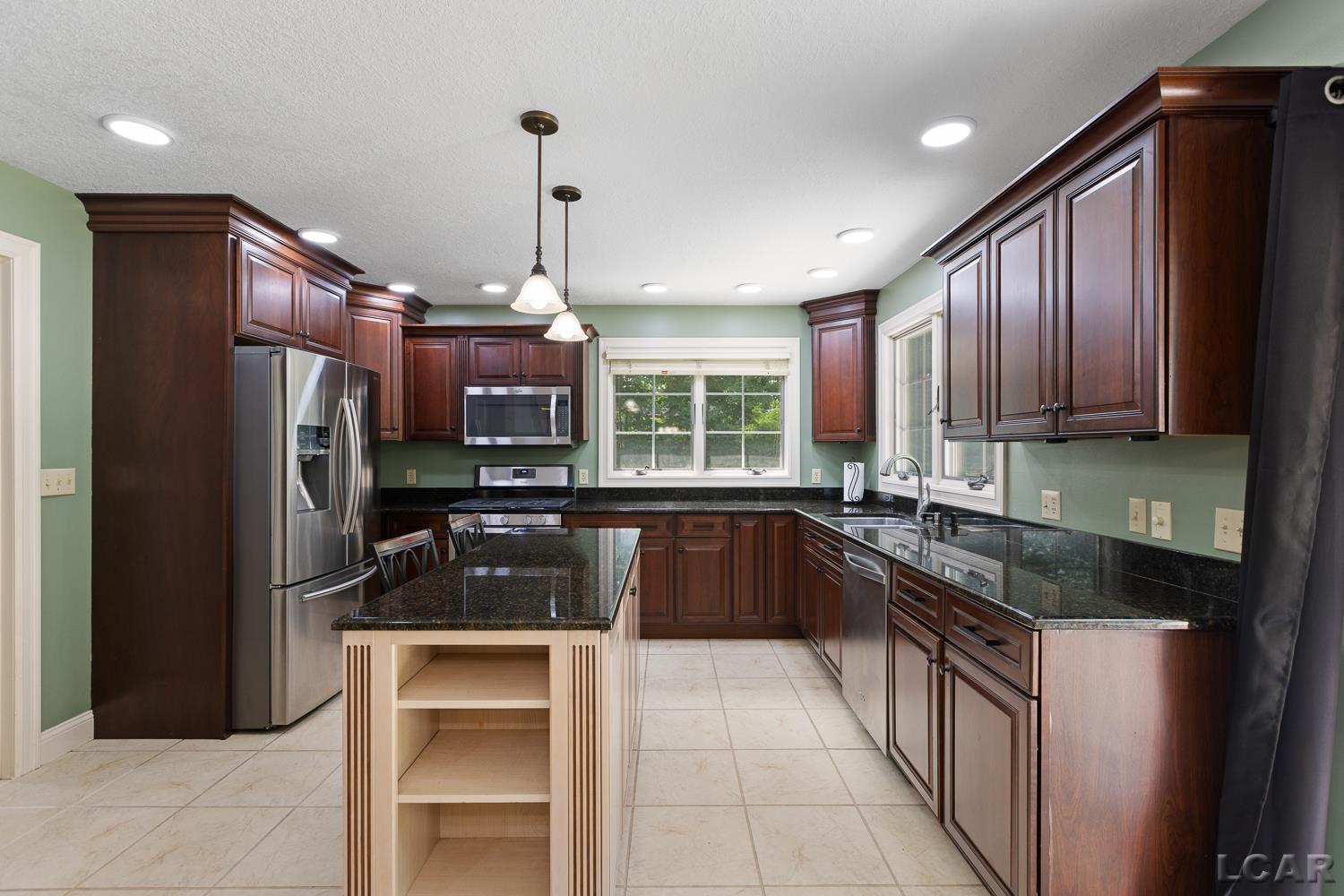 main property photo 20