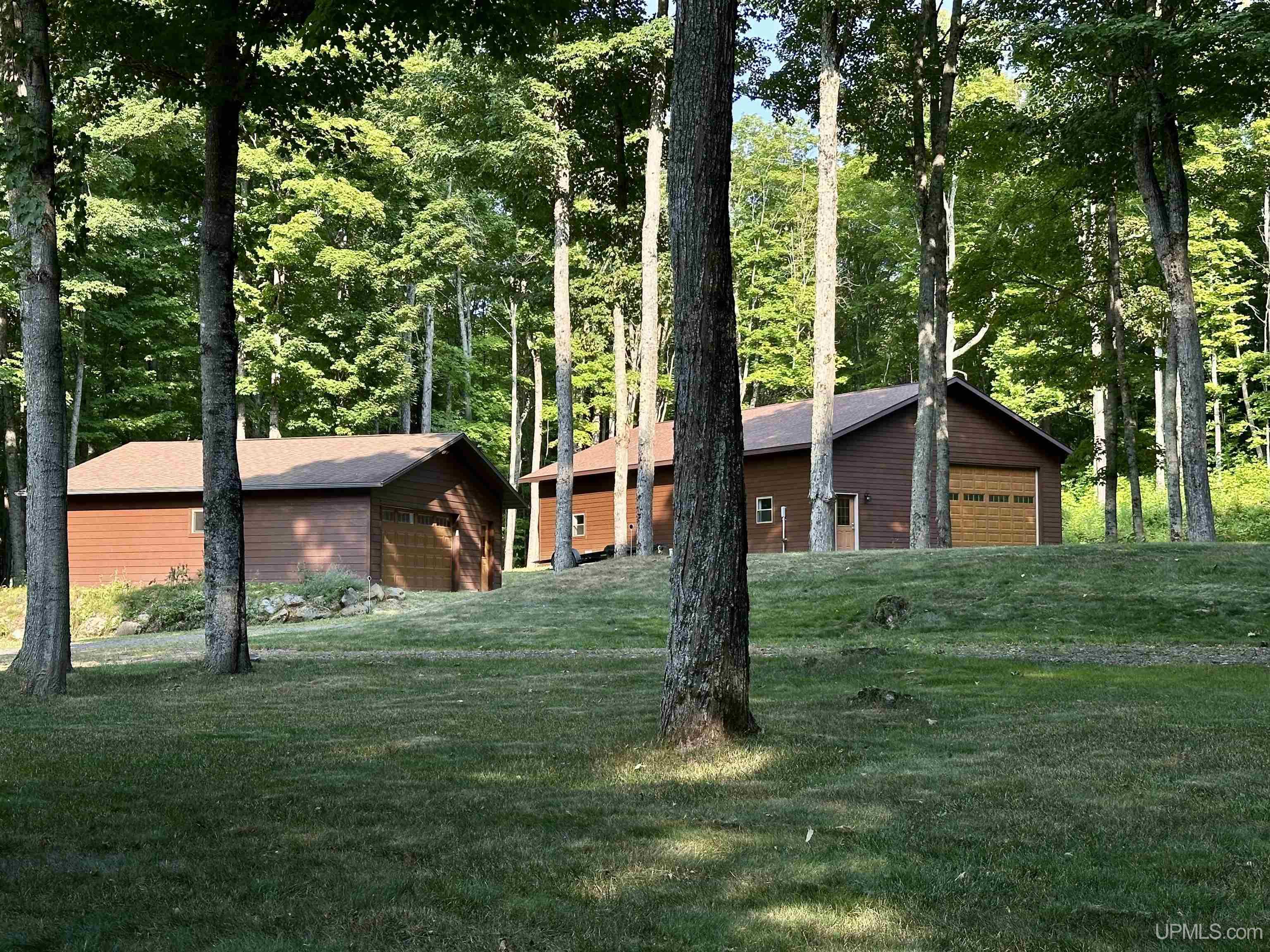 main property photo 77