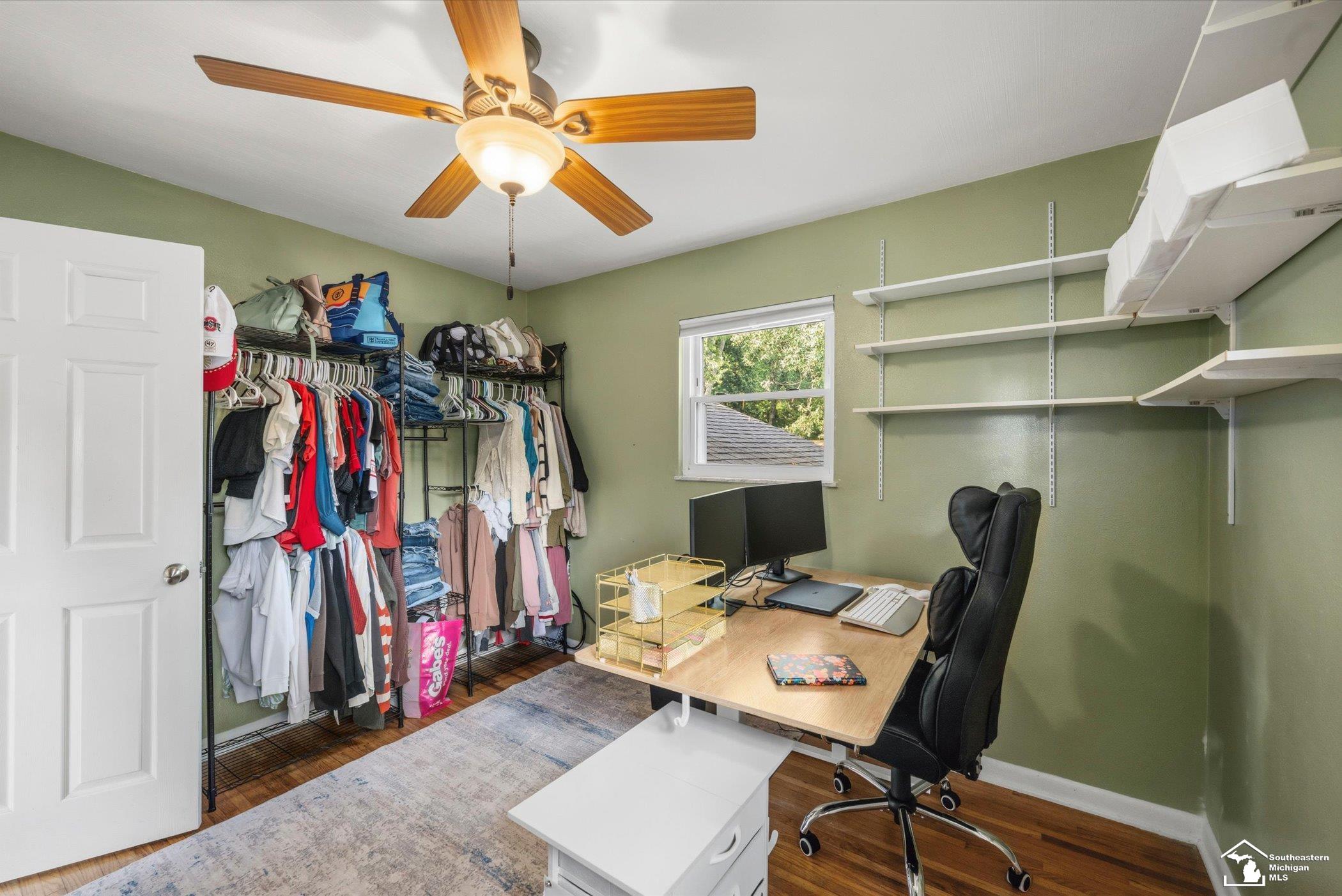 main property photo 23