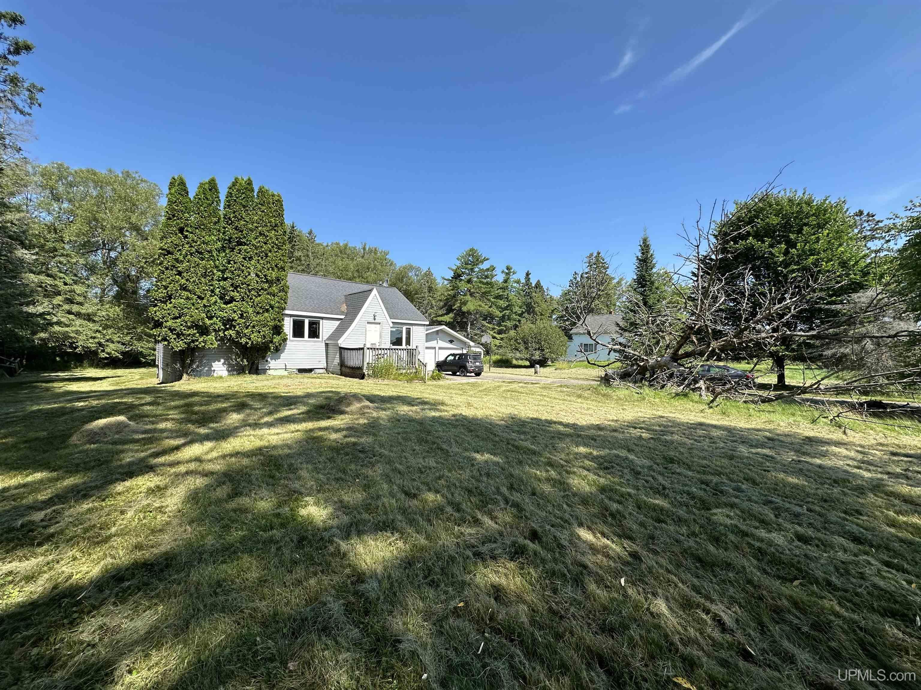 main property photo 15