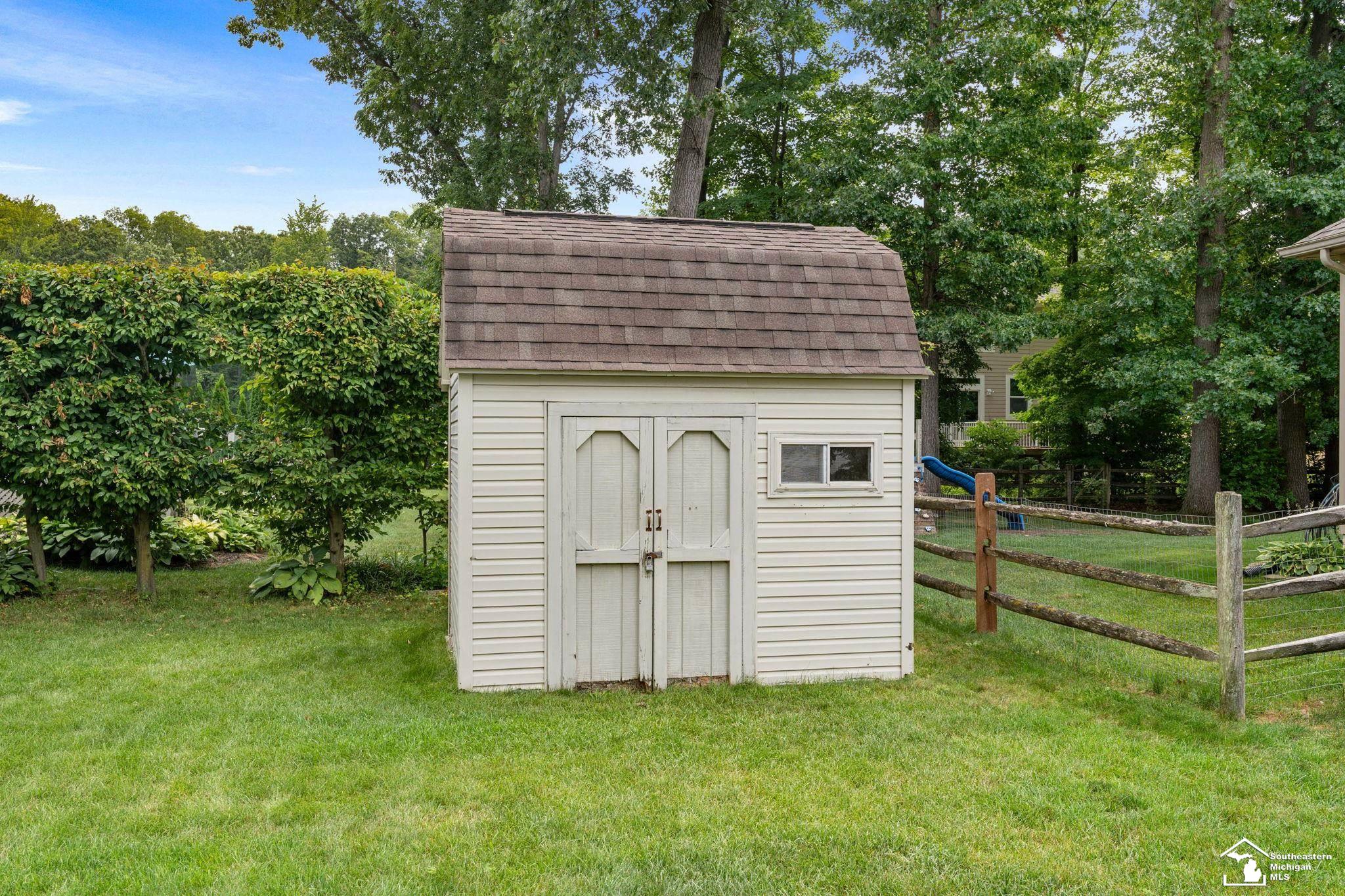 main property photo 49