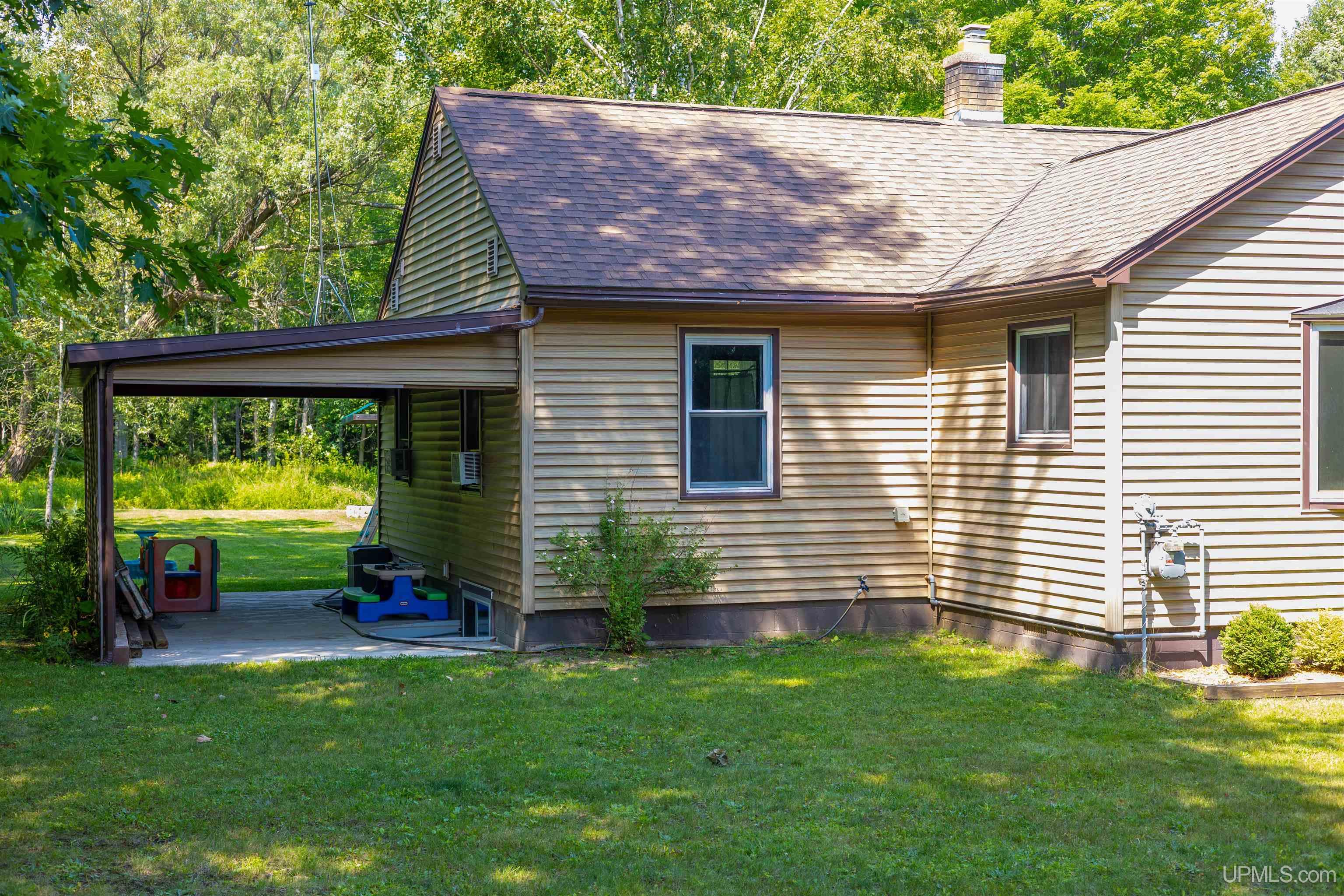 main property photo 46
