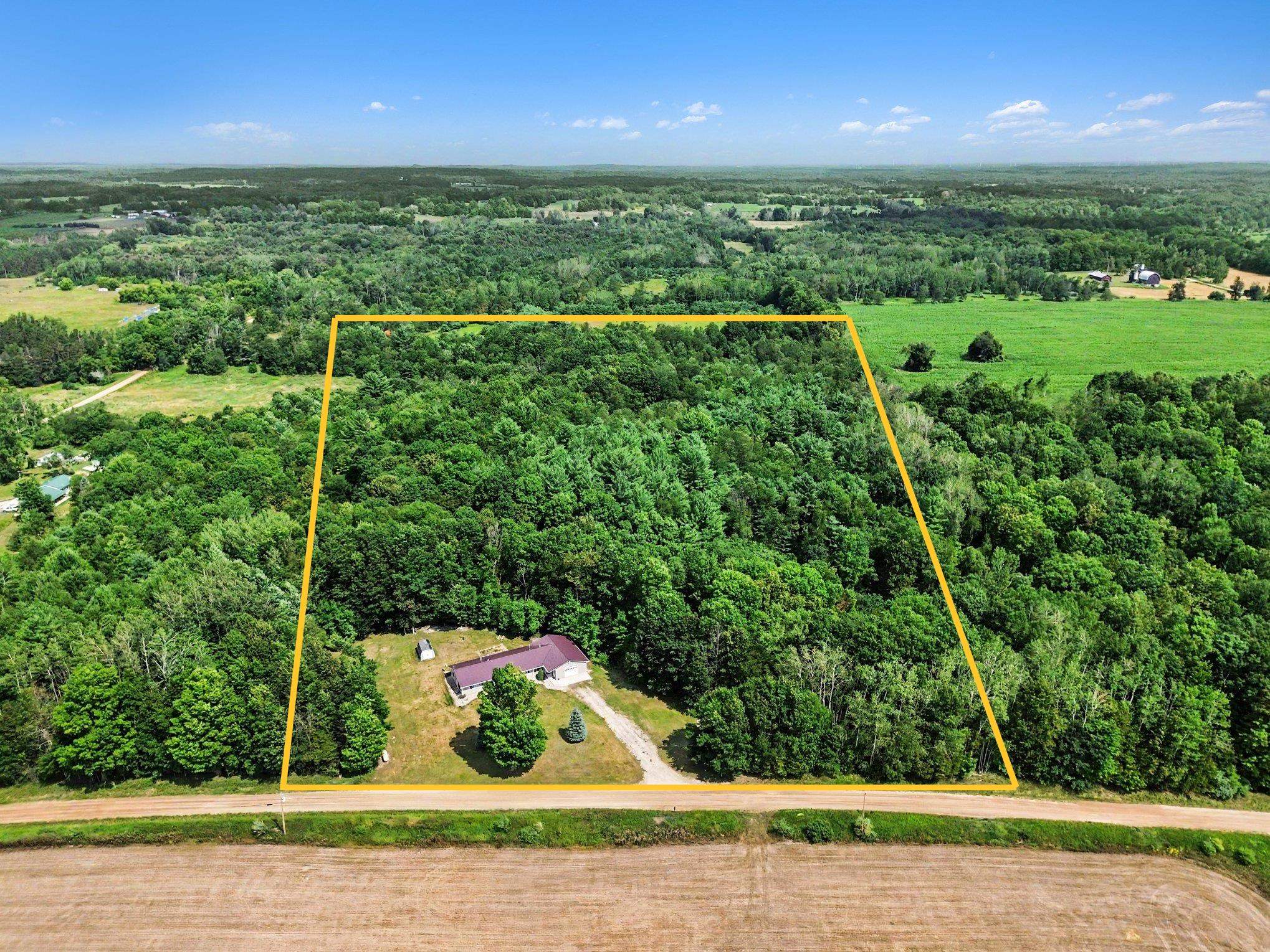 main property photo 24