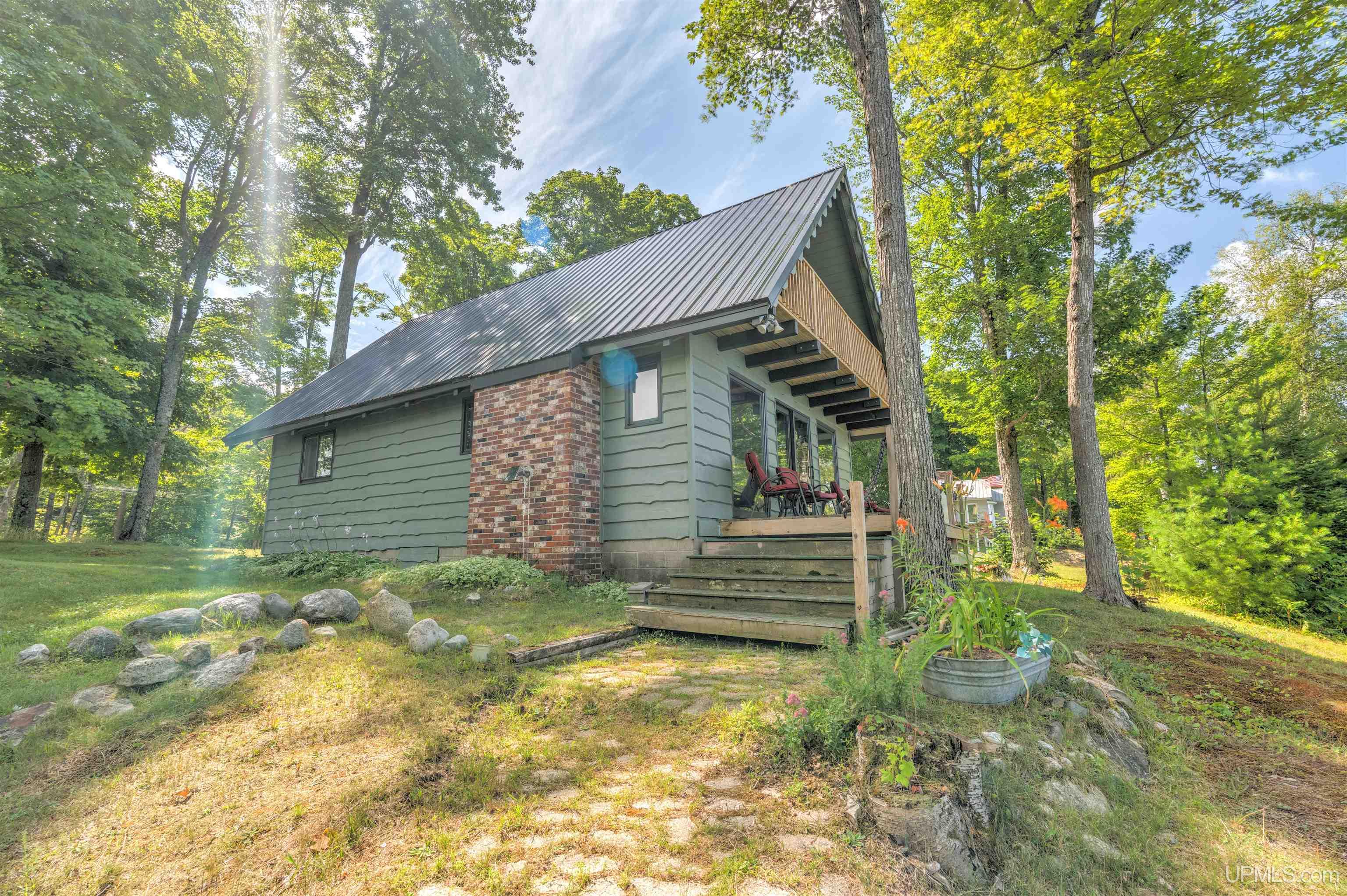 main property photo 40