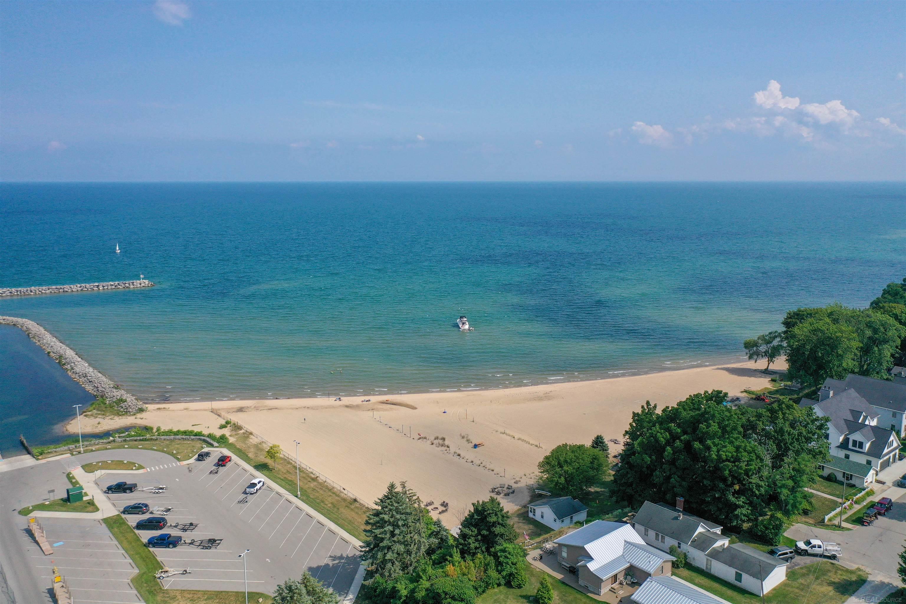 main property photo 59