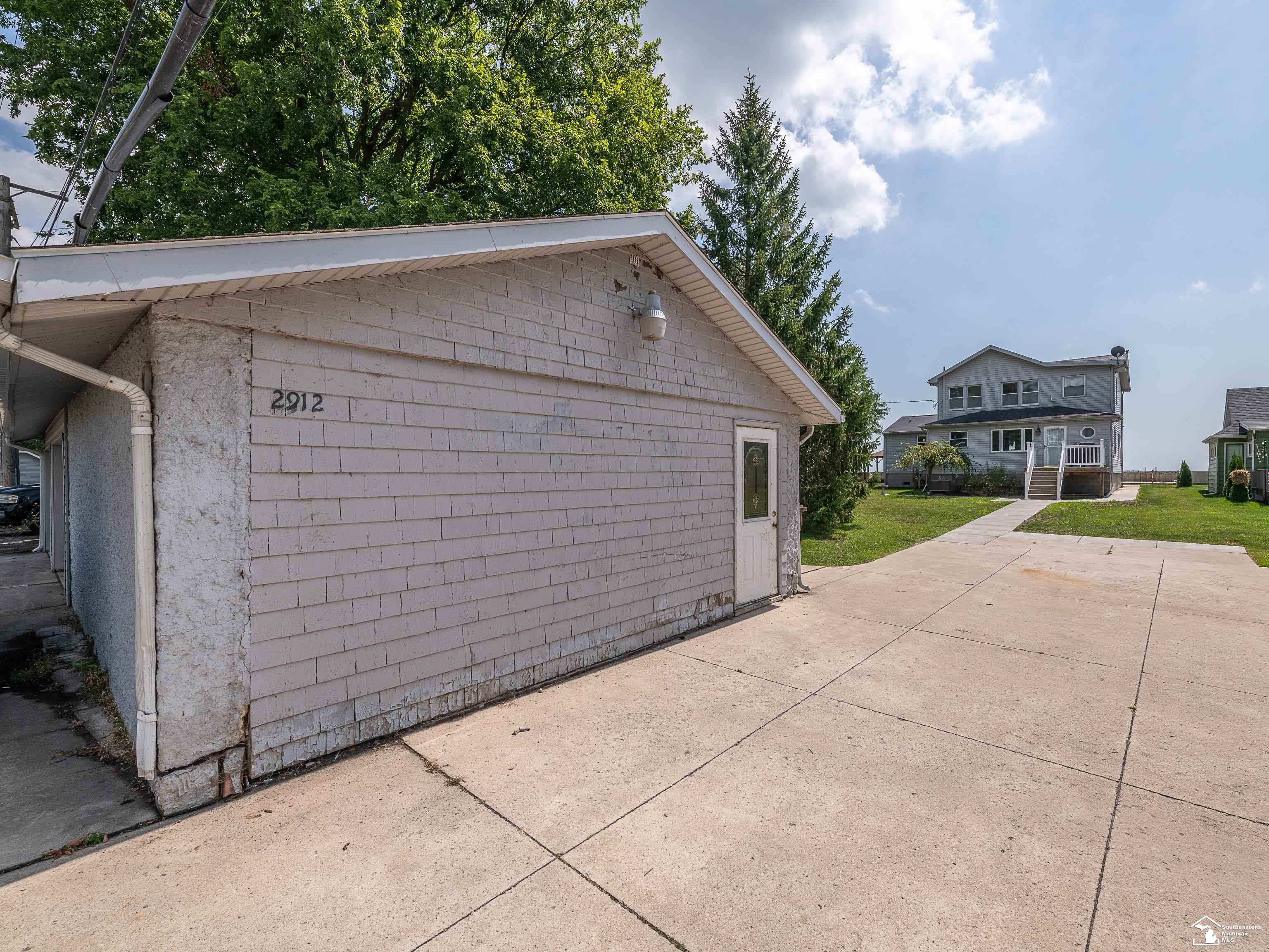 main property photo 45
