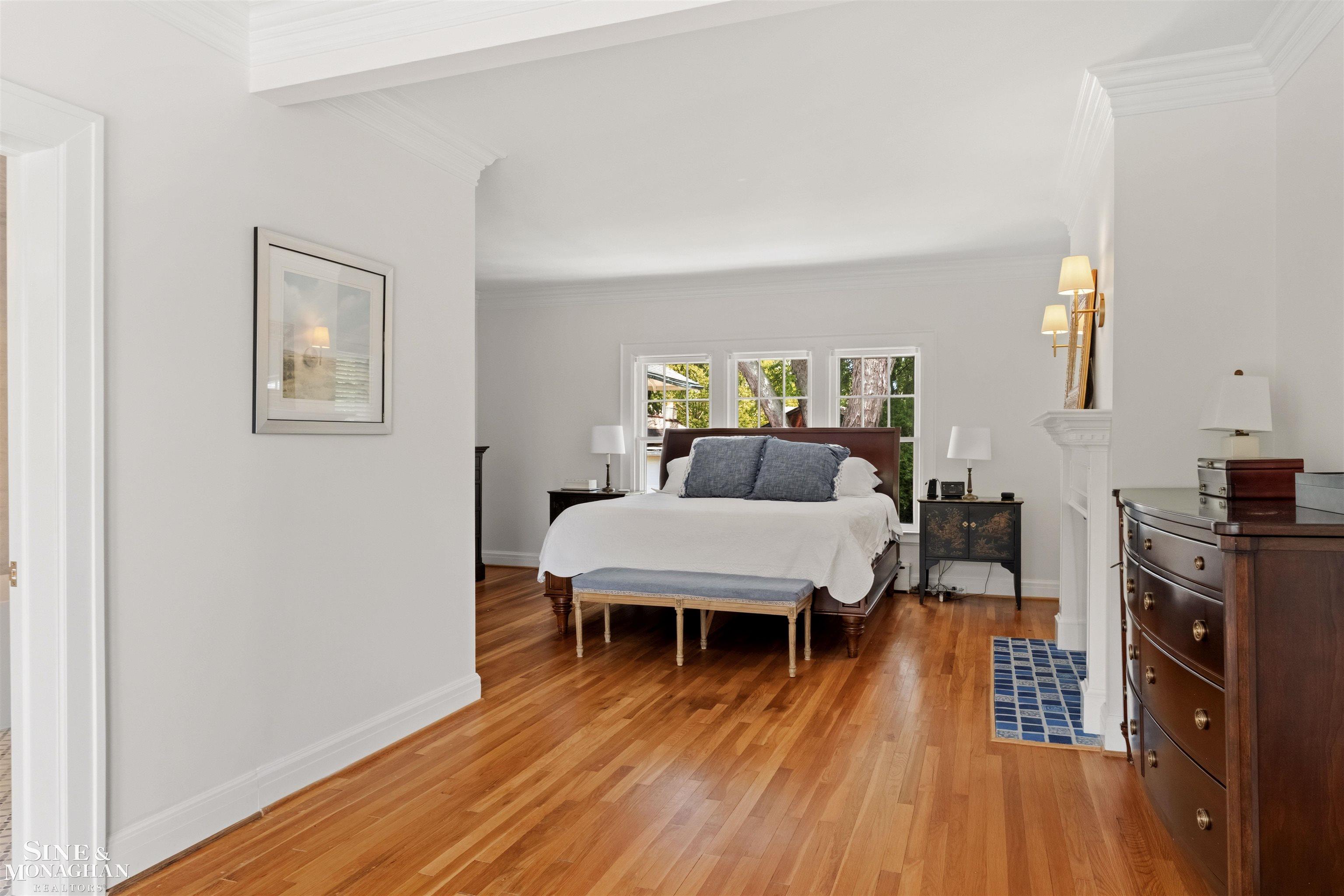 main property photo 45