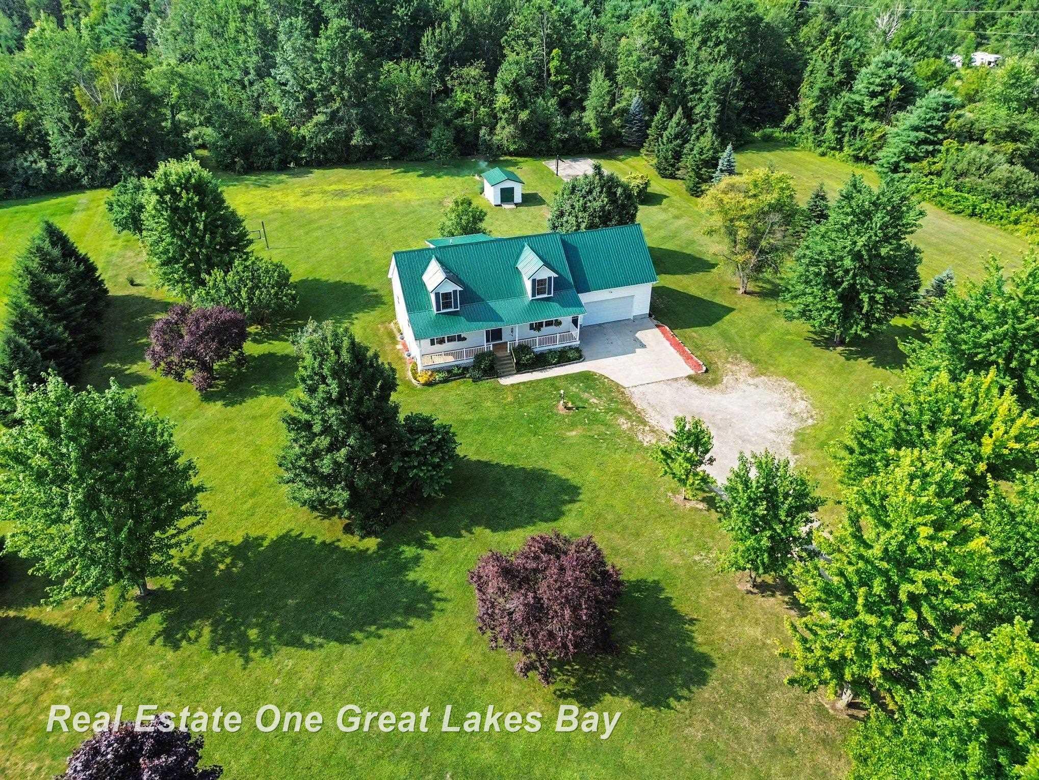 main property photo 37