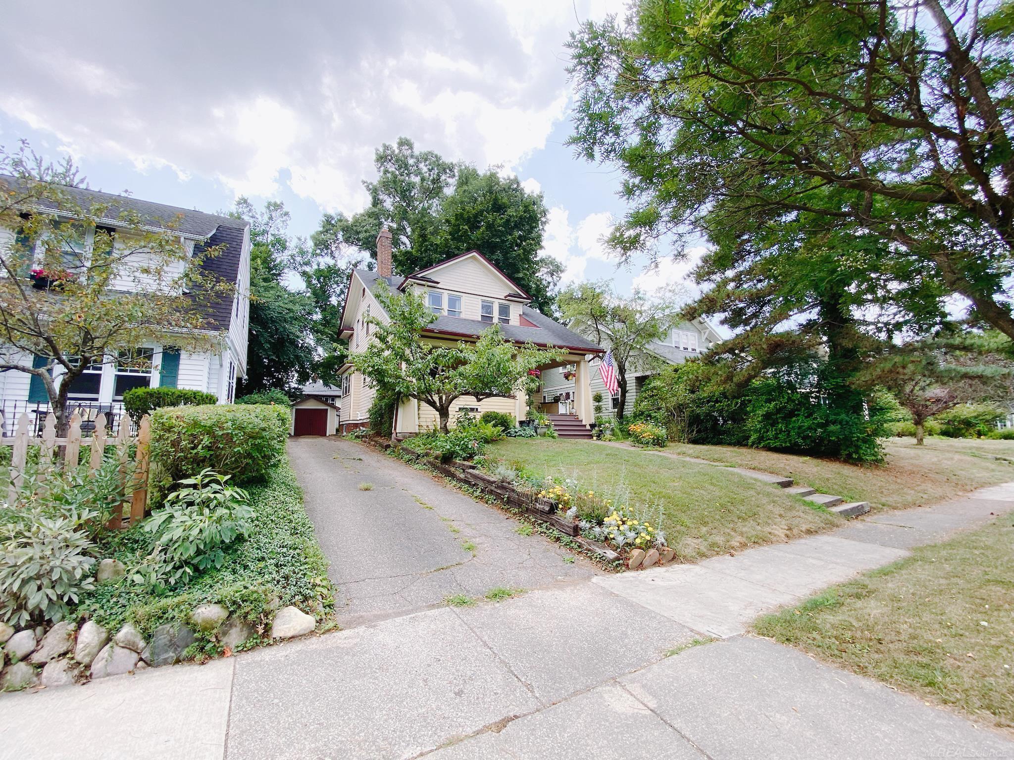 main property photo 39