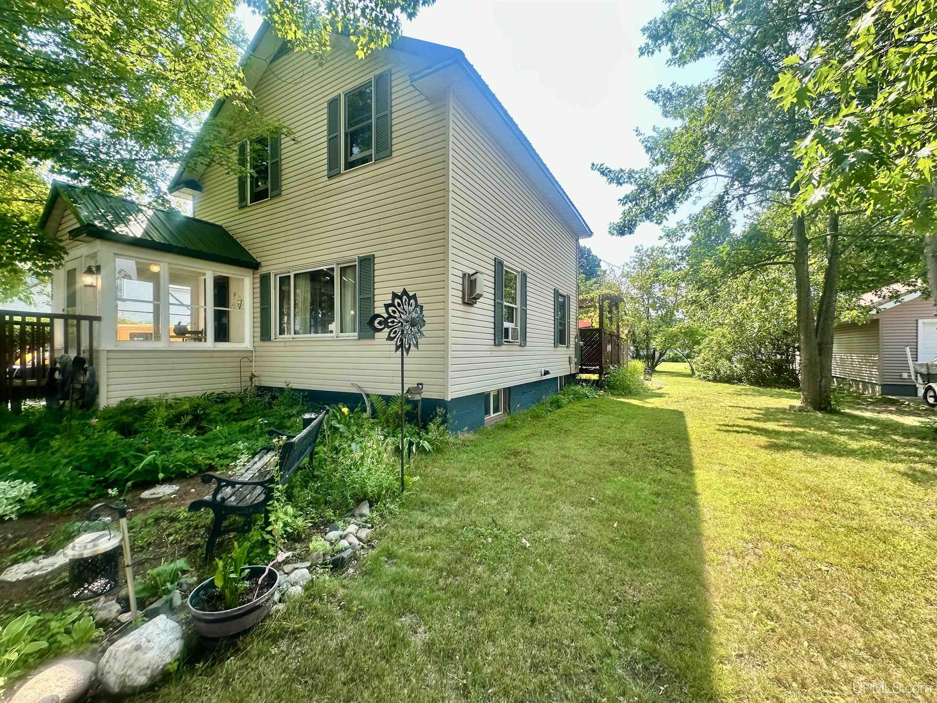 main property photo 2