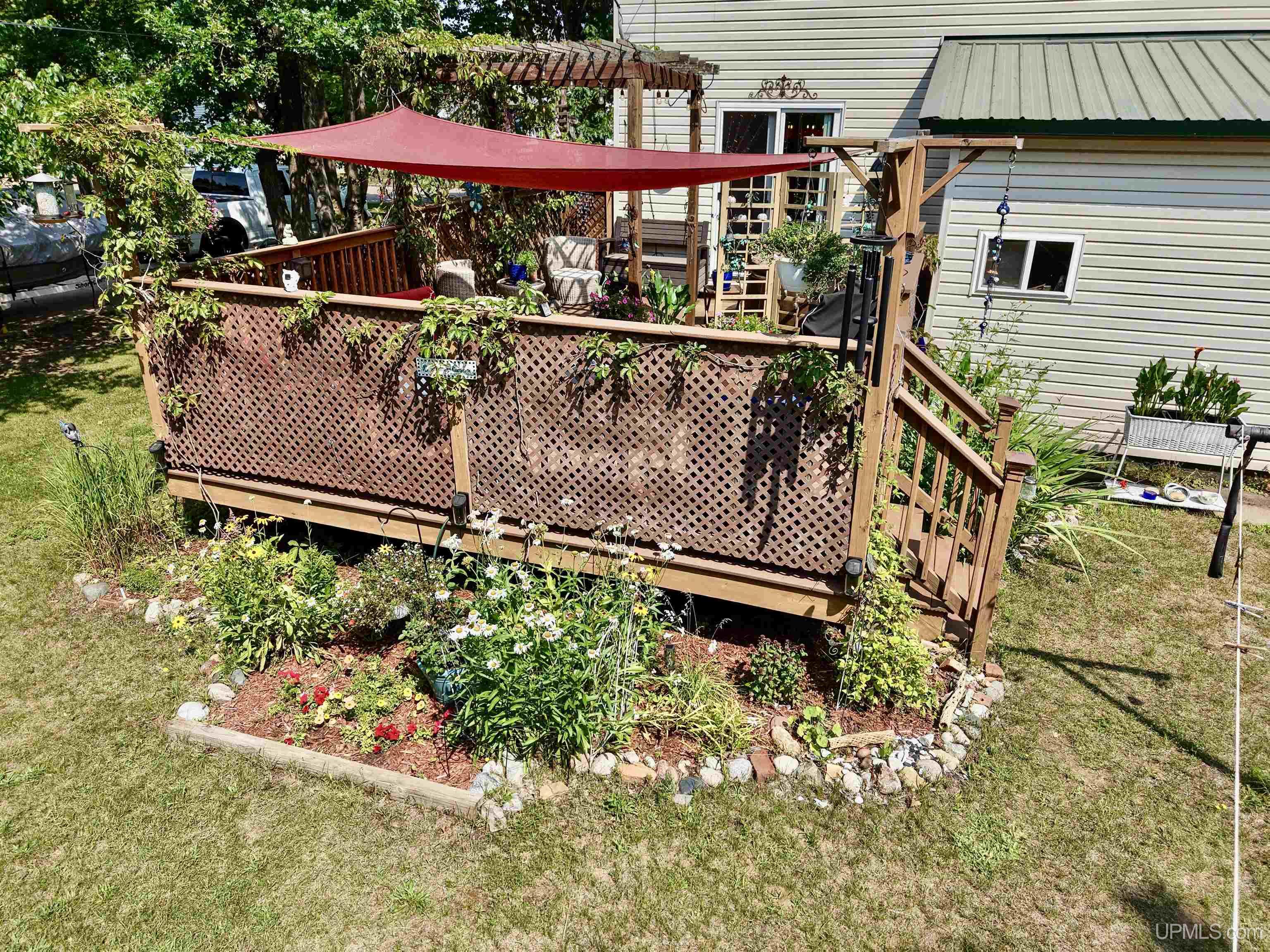 main property photo 36