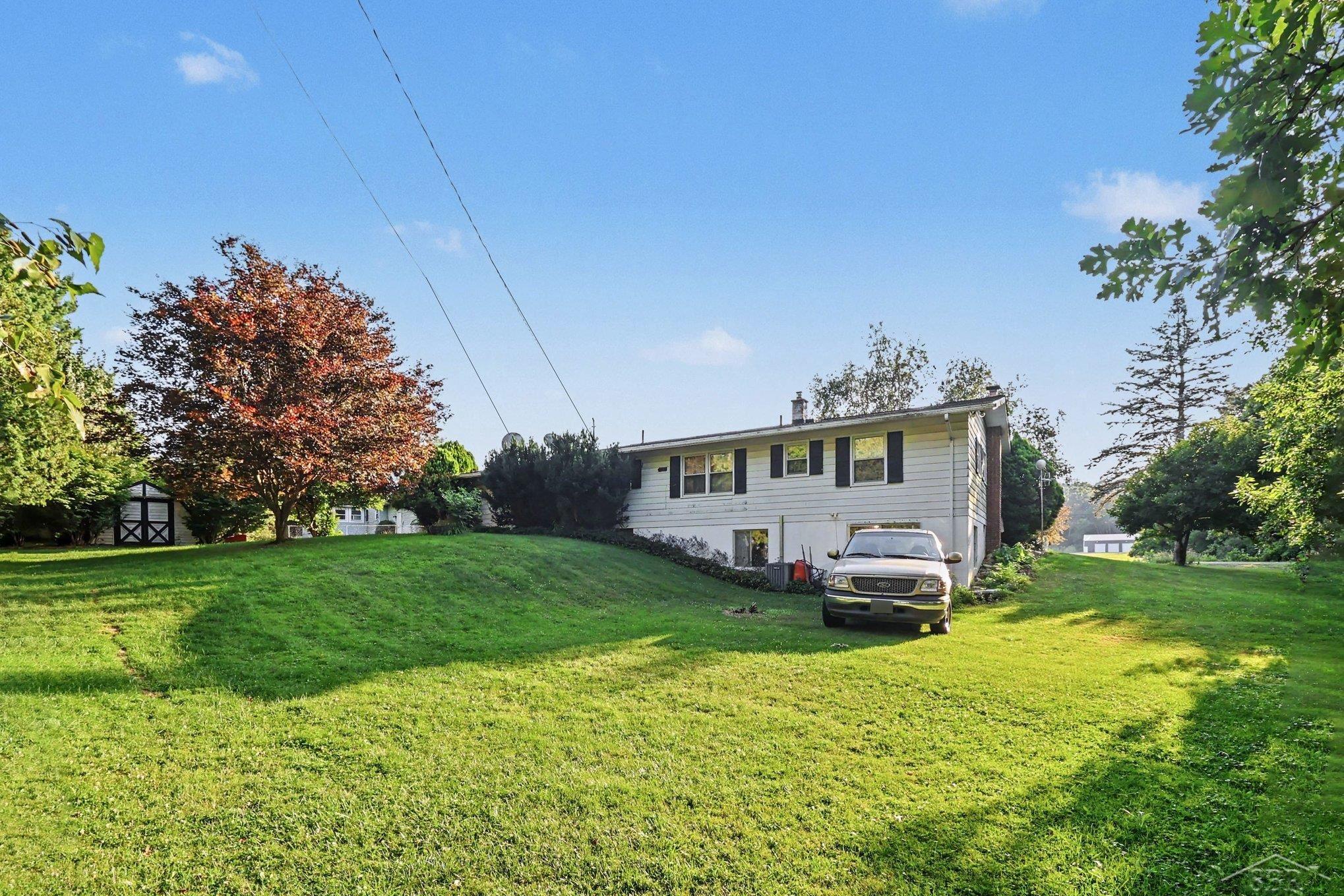 main property photo 20