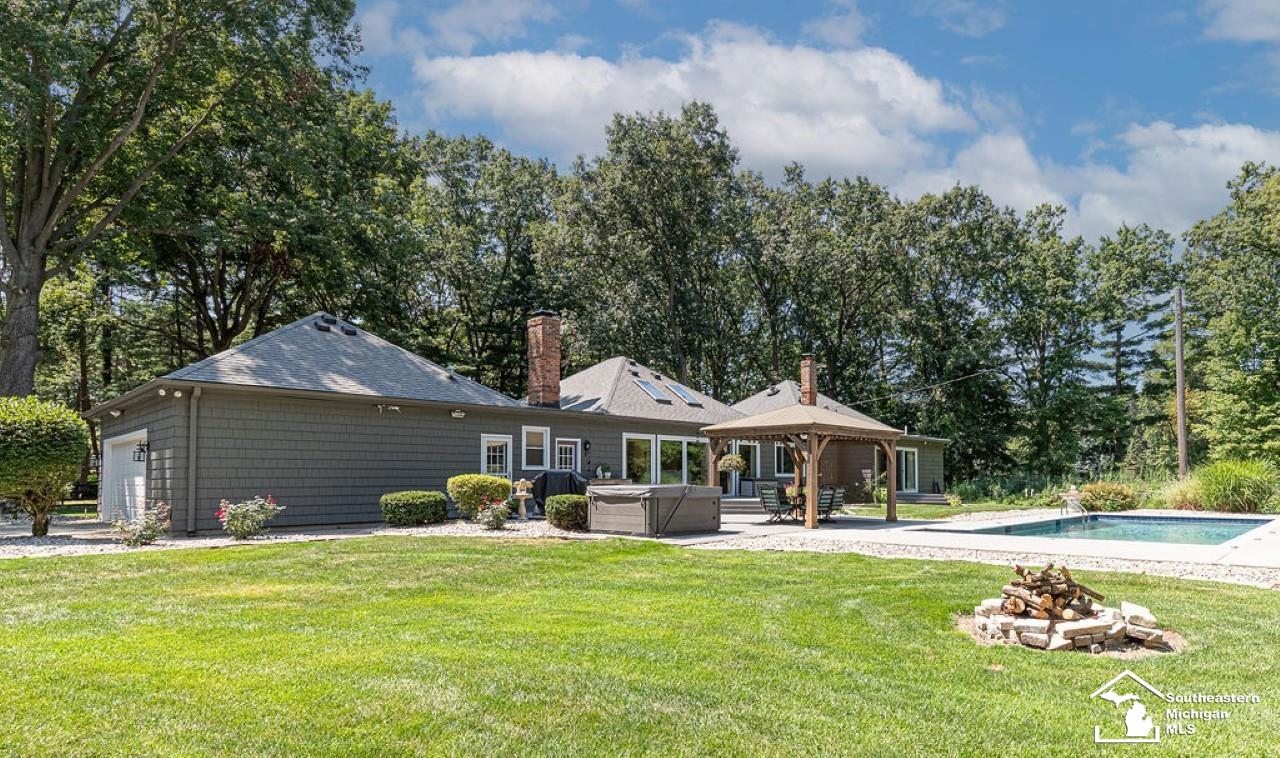 main property photo 49