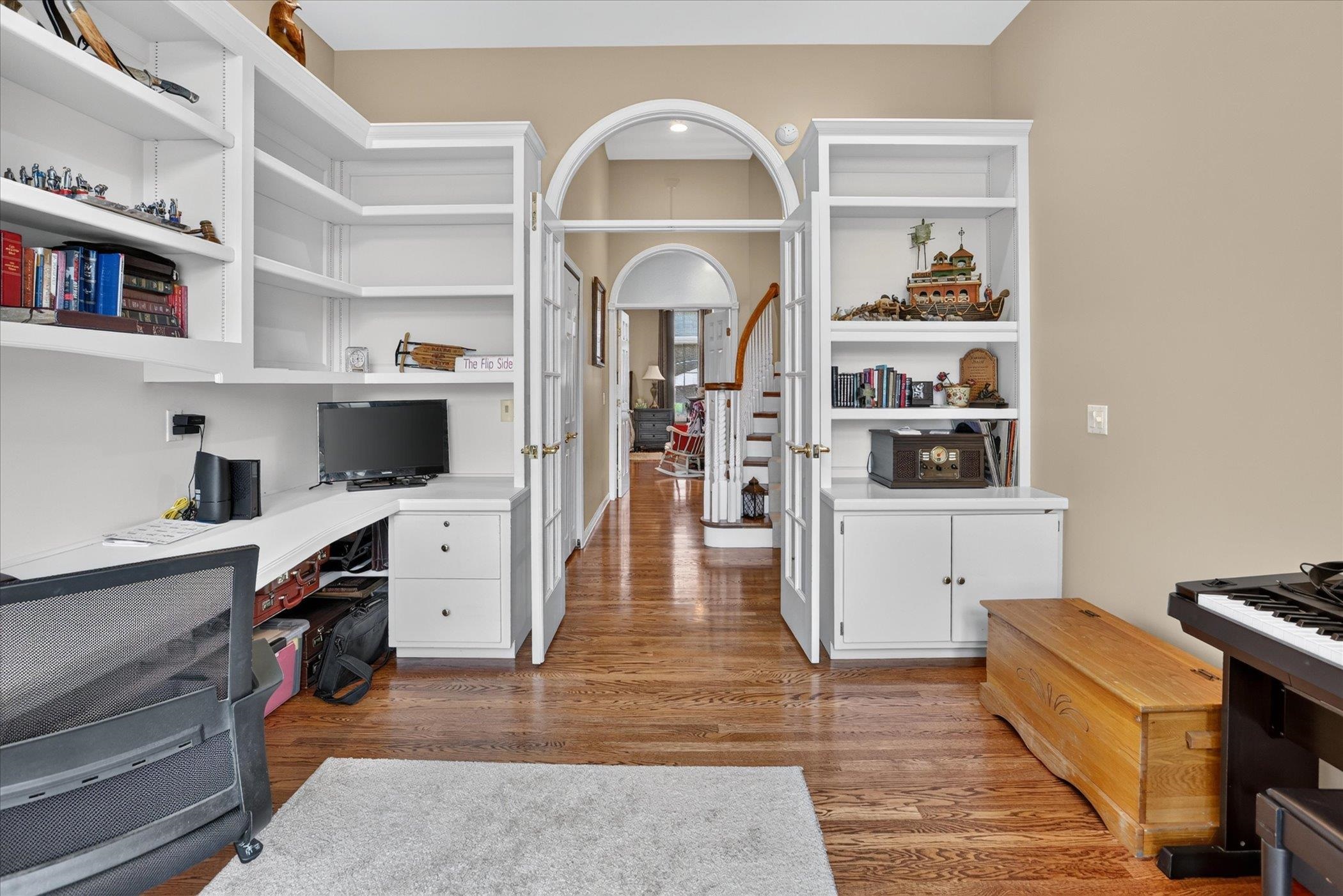 main property photo 11