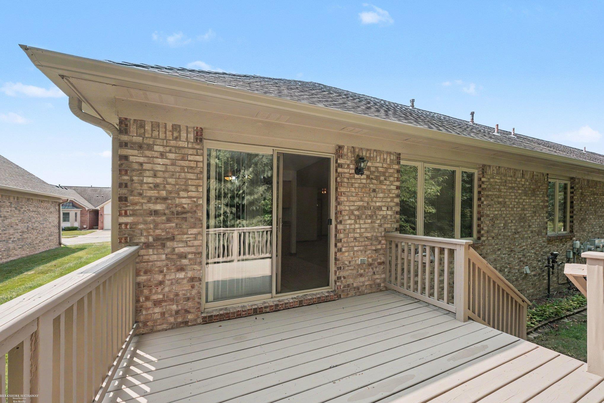 property viewer photo 2