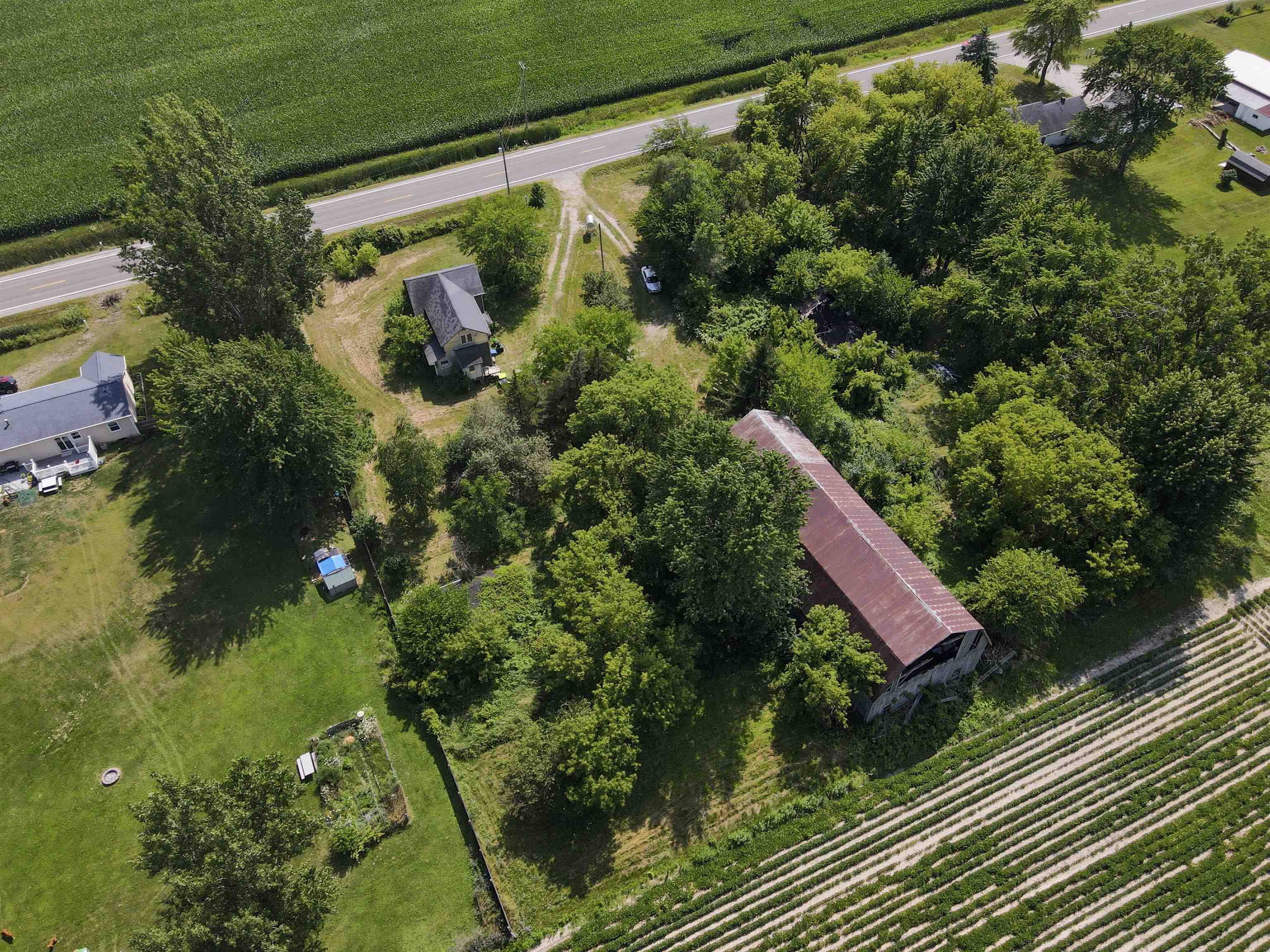 main property photo 26