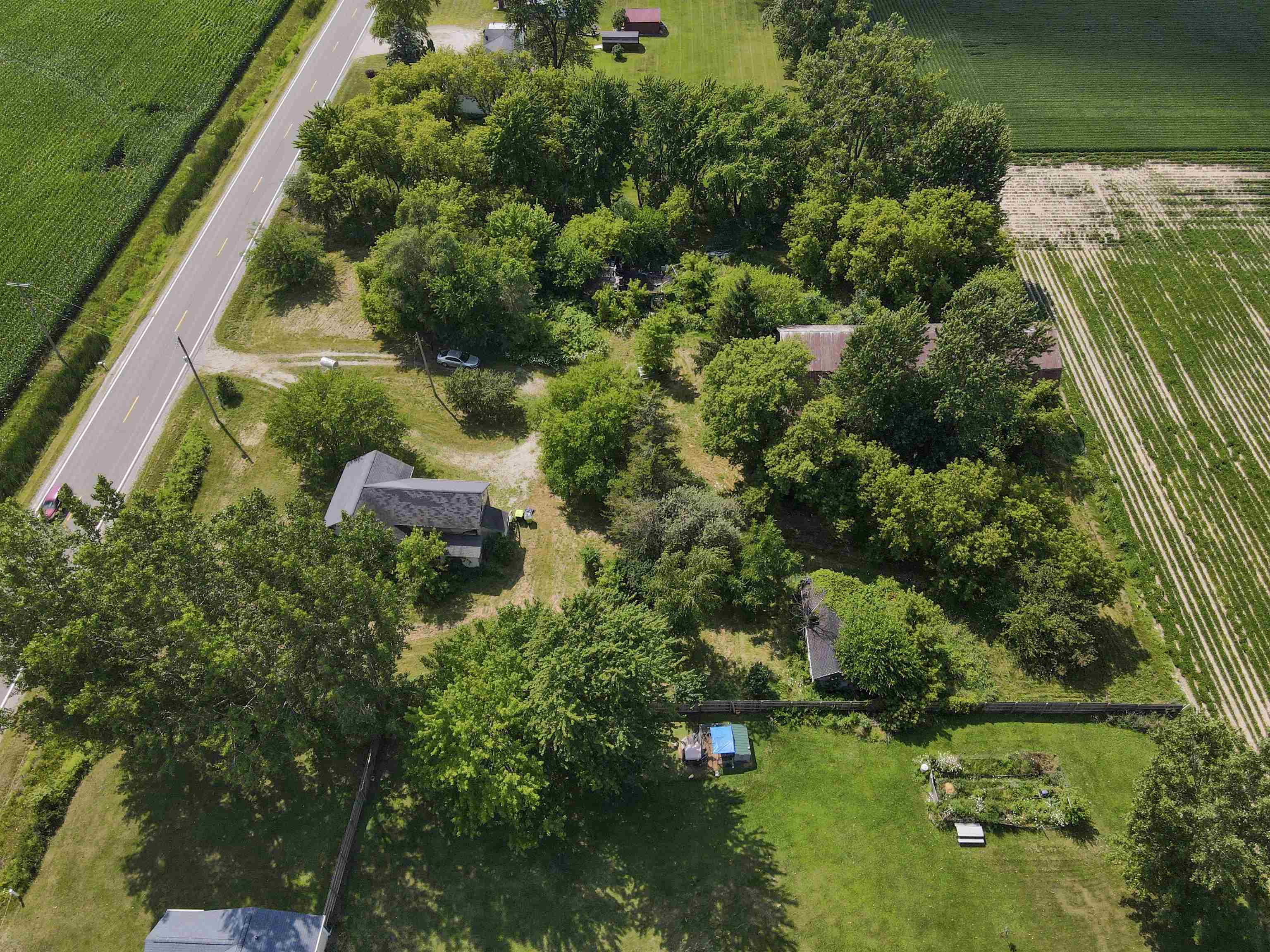 main property photo 29