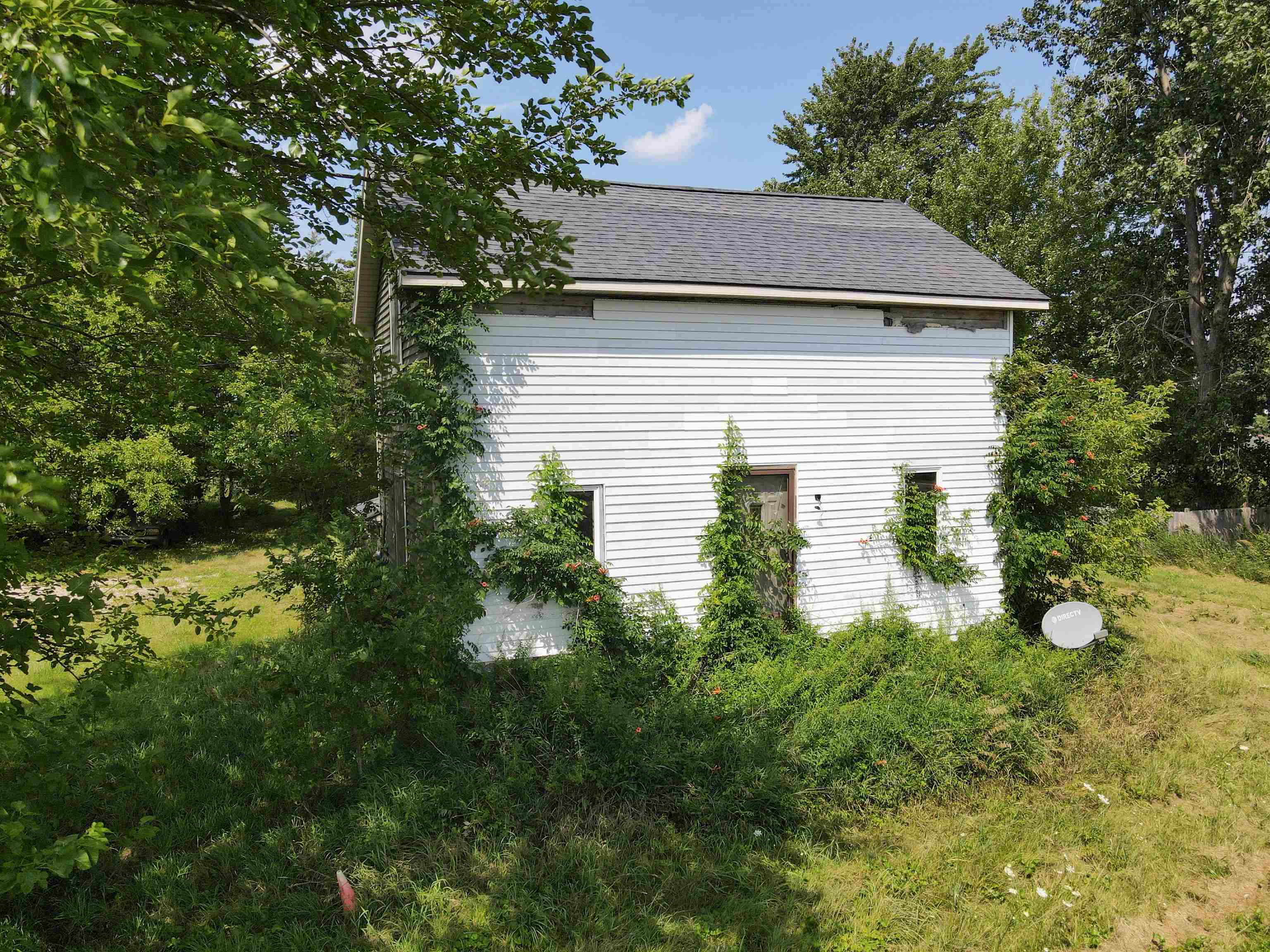 main property photo 33