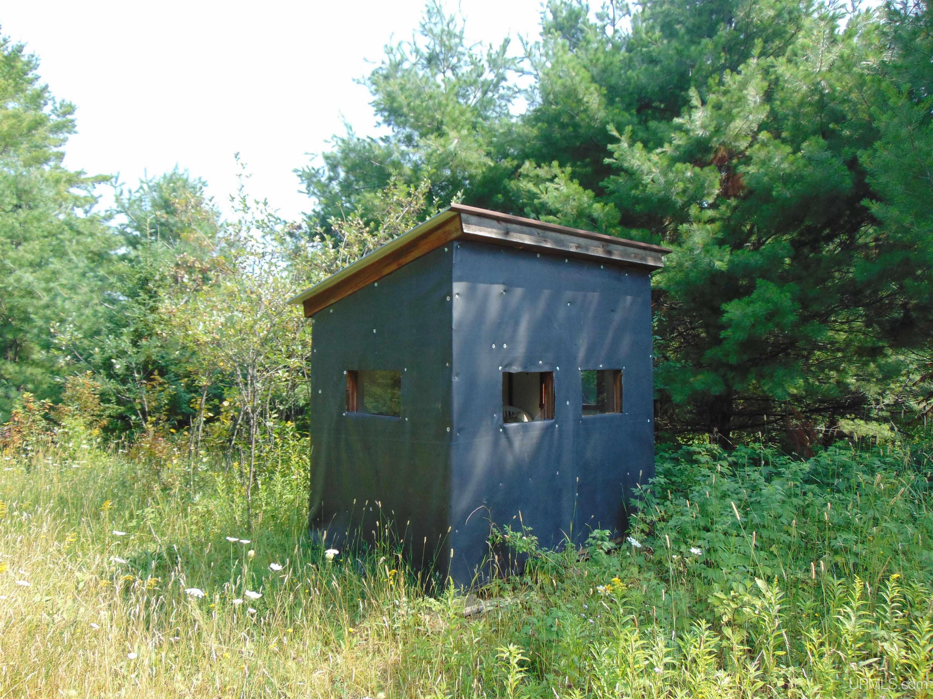 main property photo 17