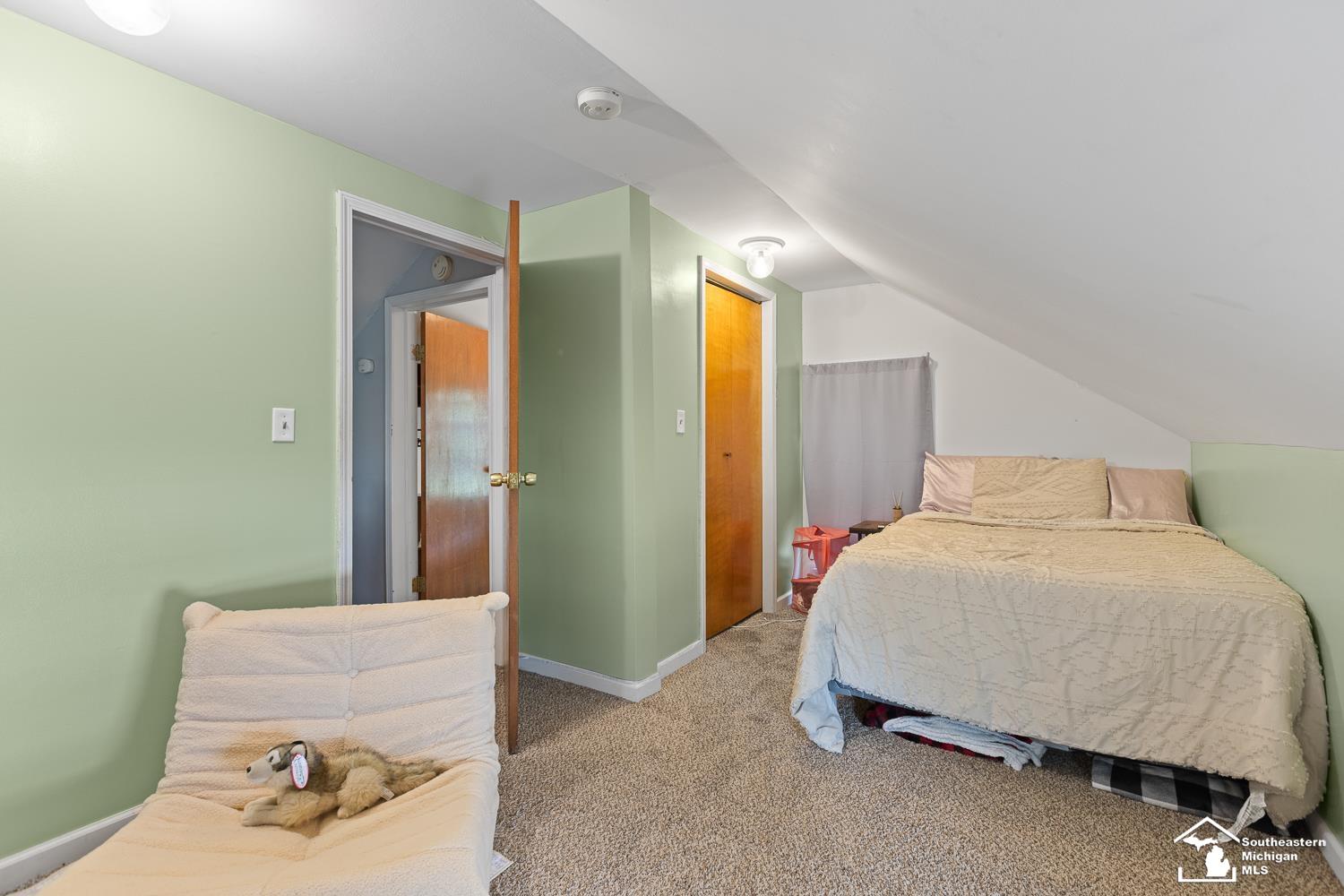 main property photo 29