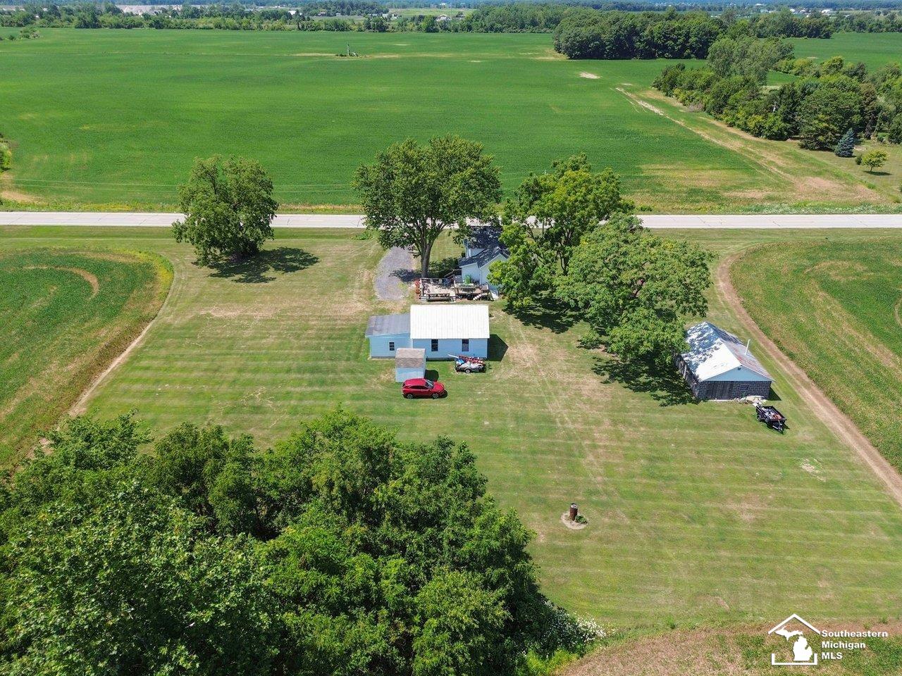 main property photo 36