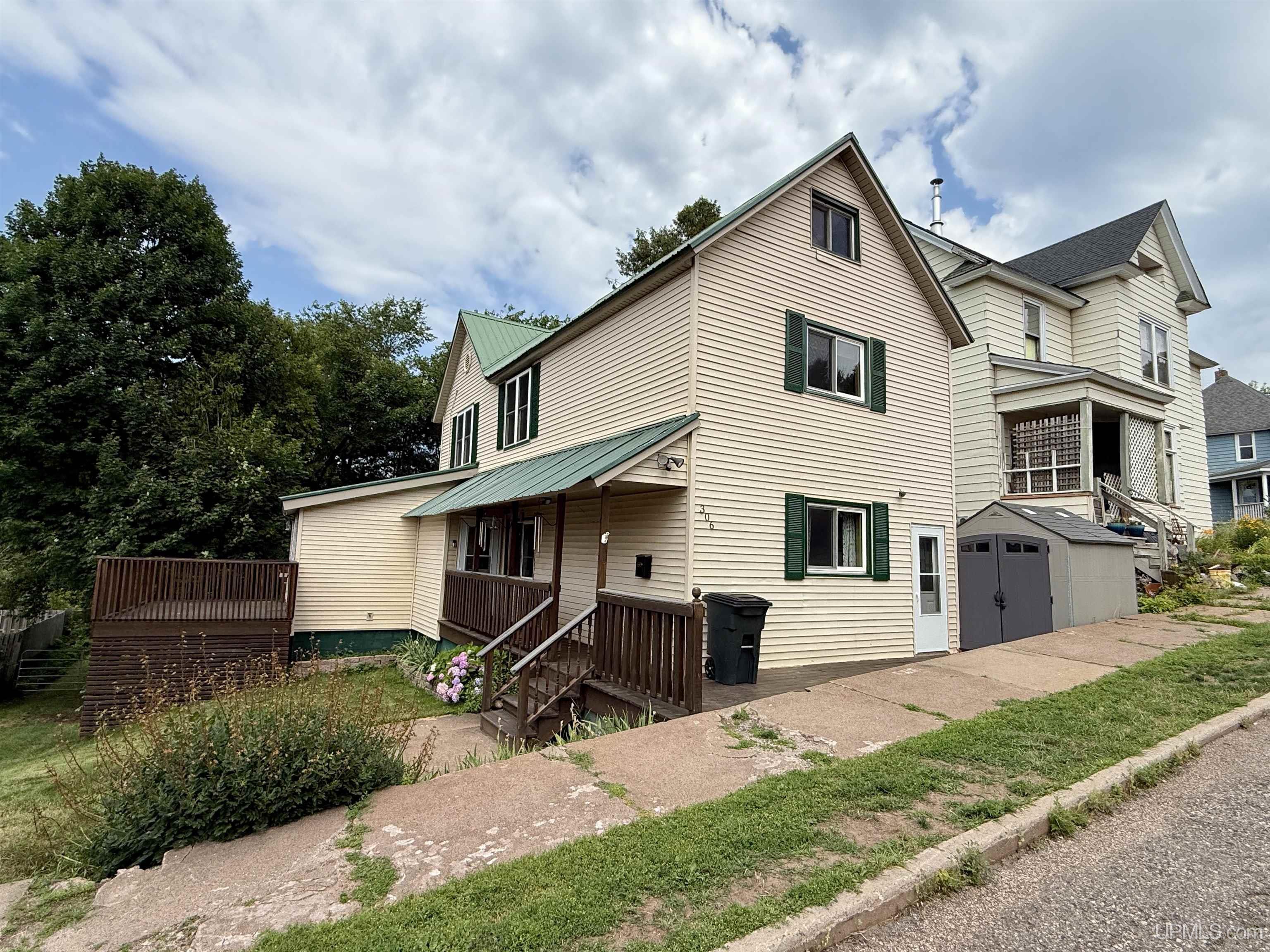 main property photo 1
