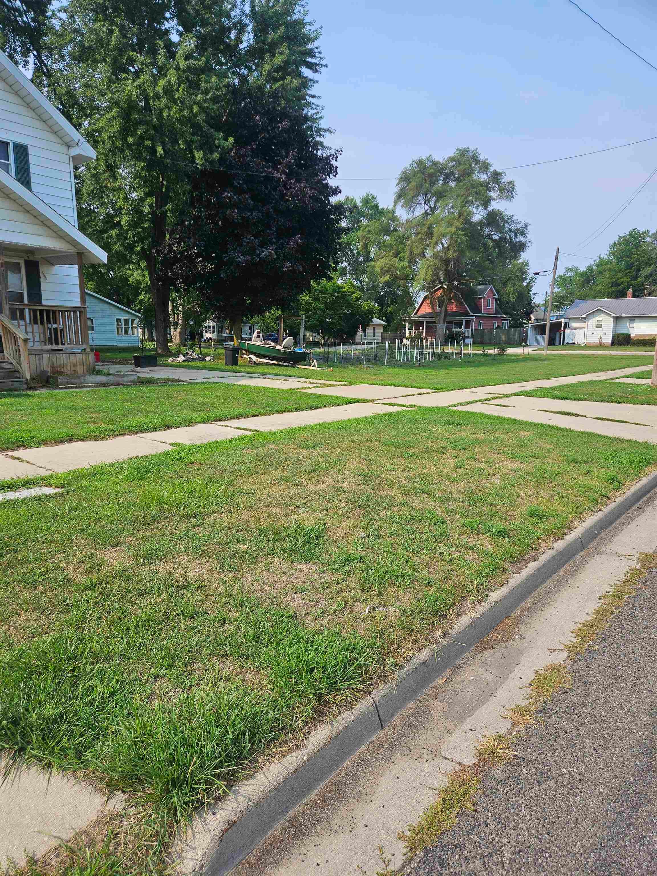 main property photo 20