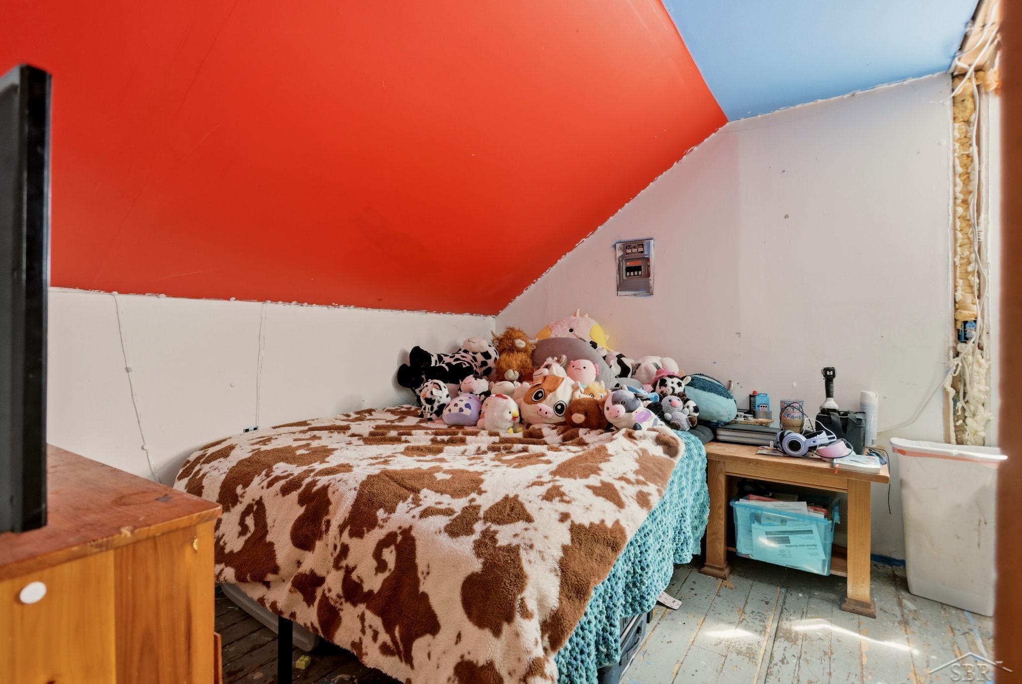 main property photo 16