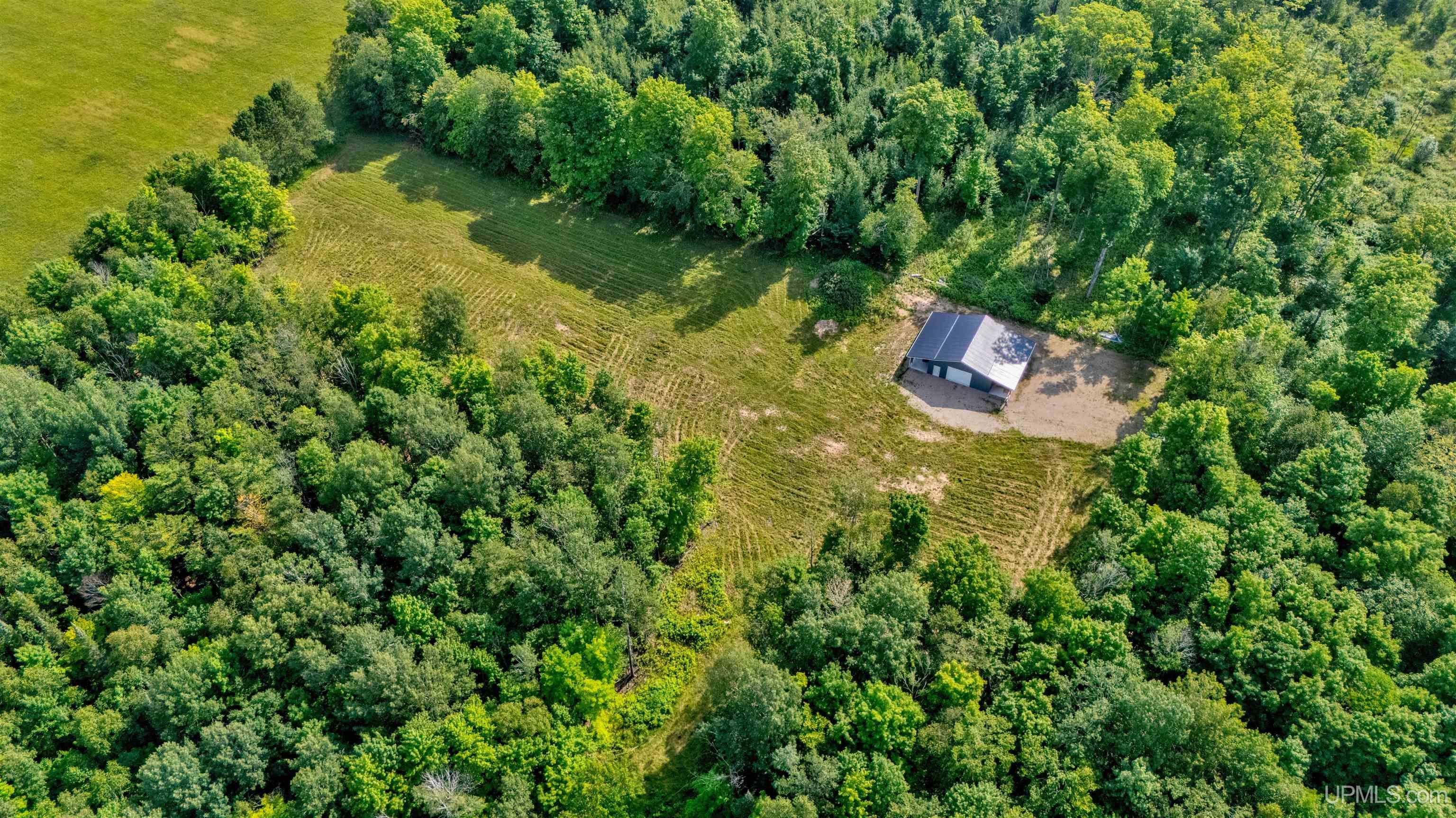 main property photo 7