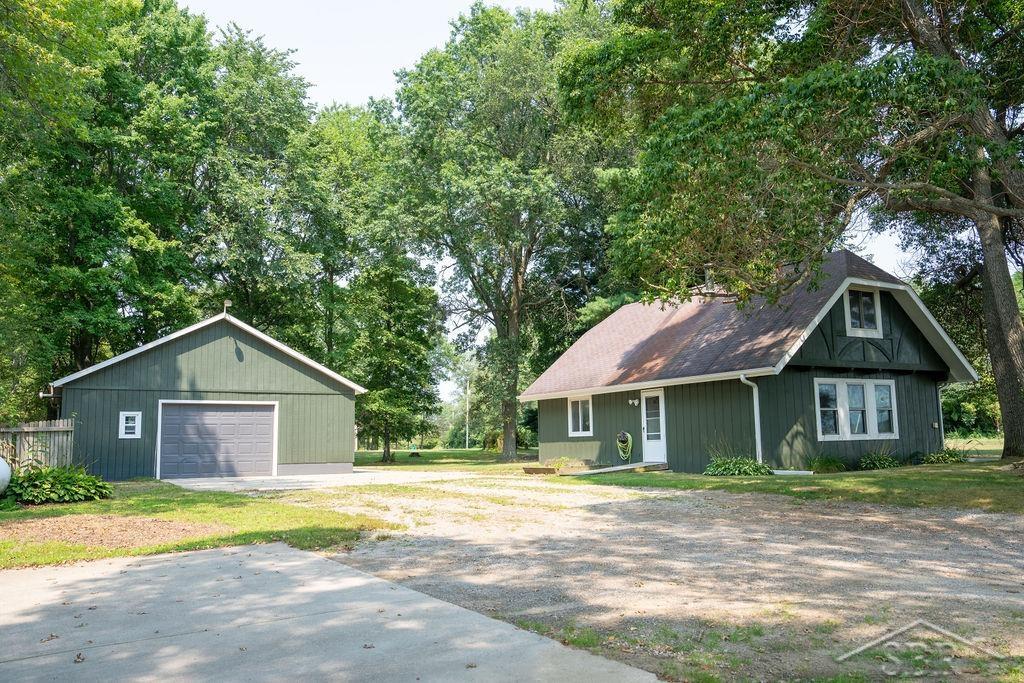 main property photo 57