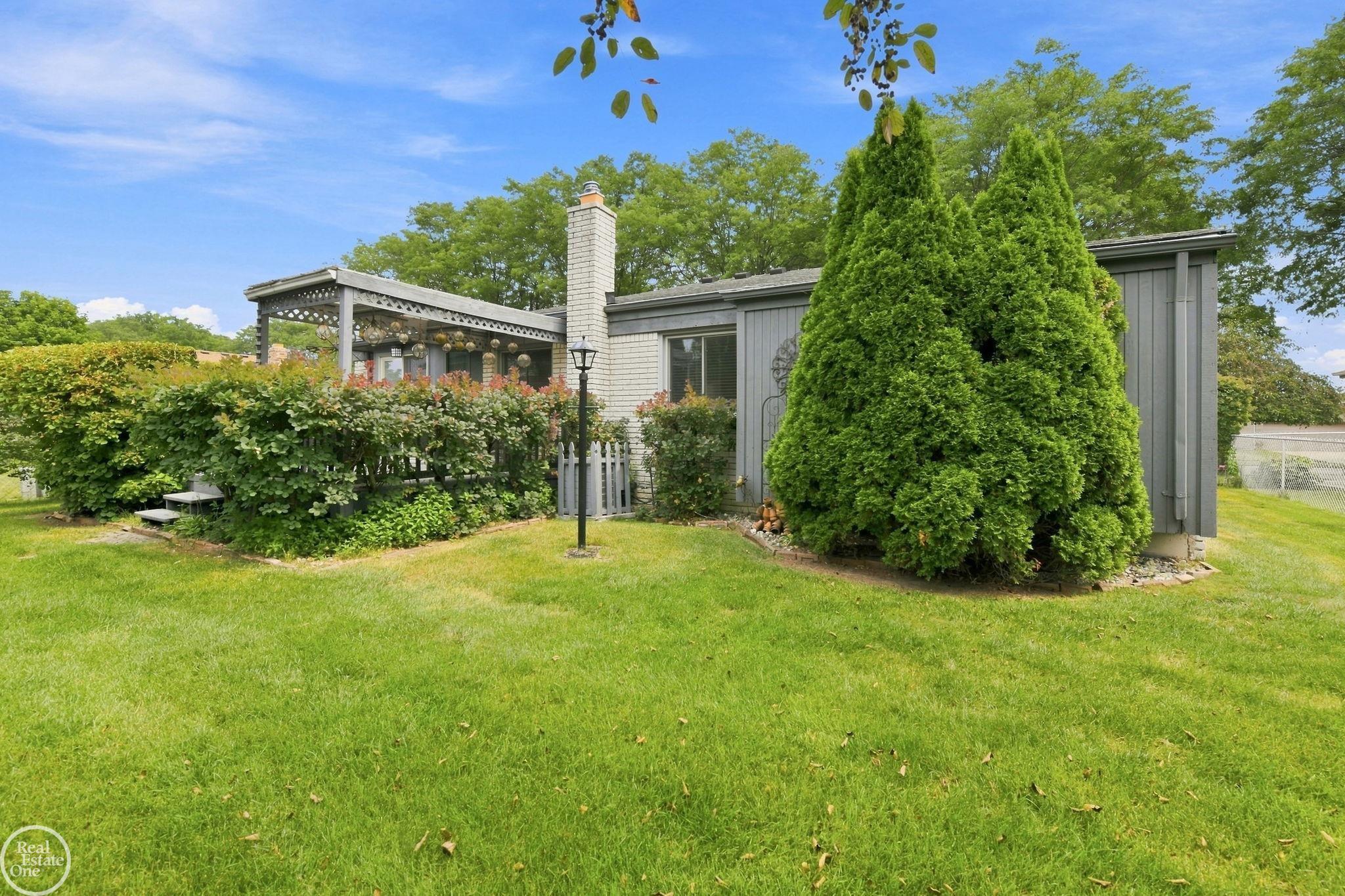 main property photo 29
