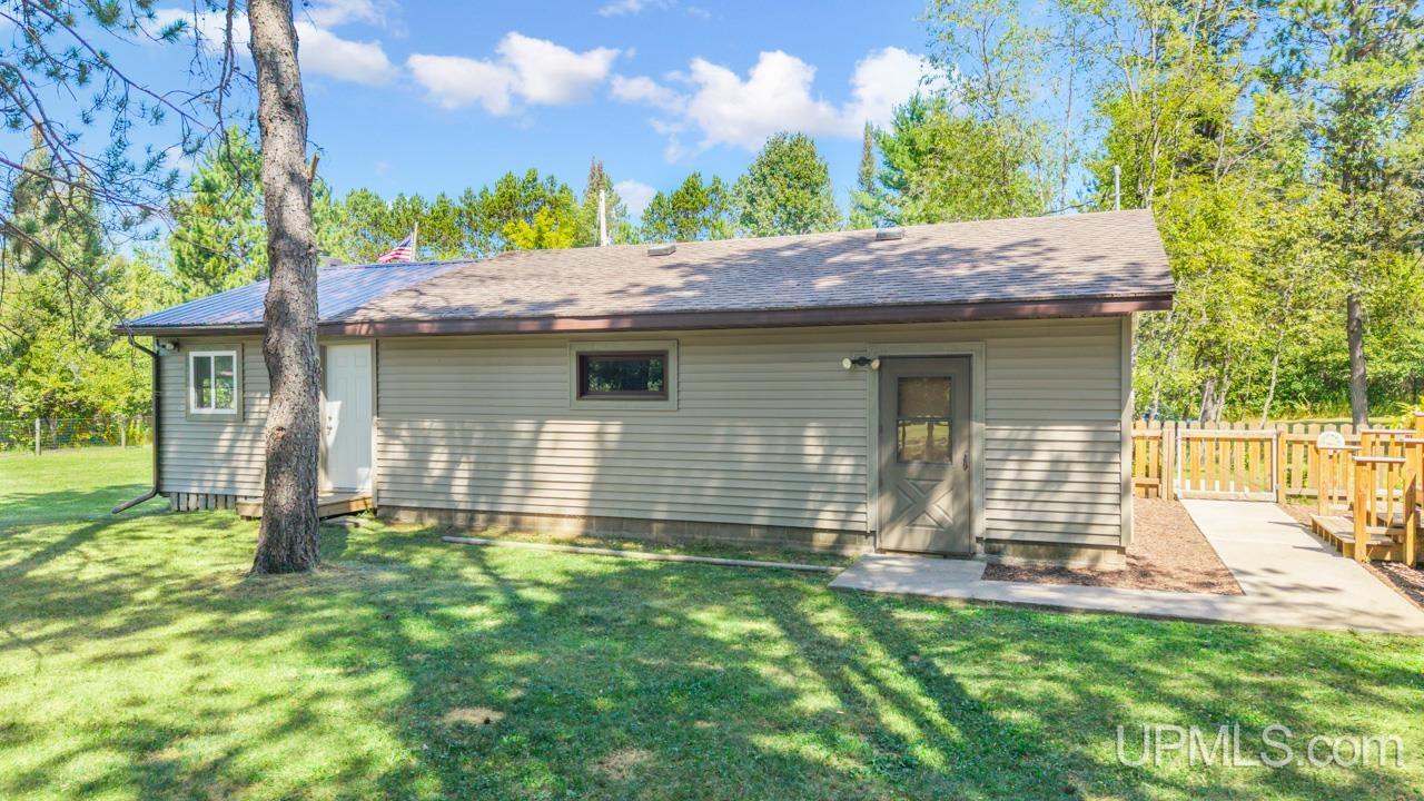 main property photo 21