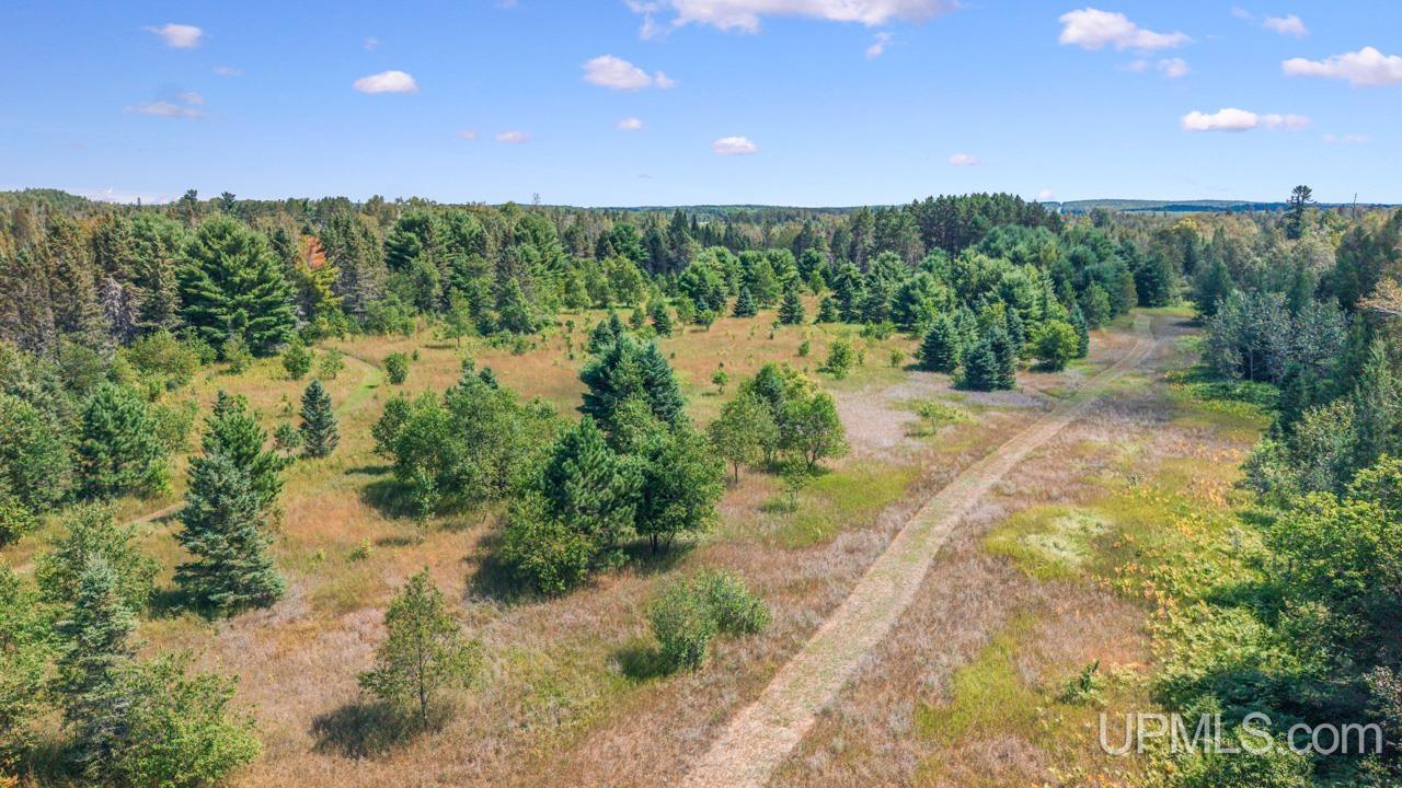 main property photo 36