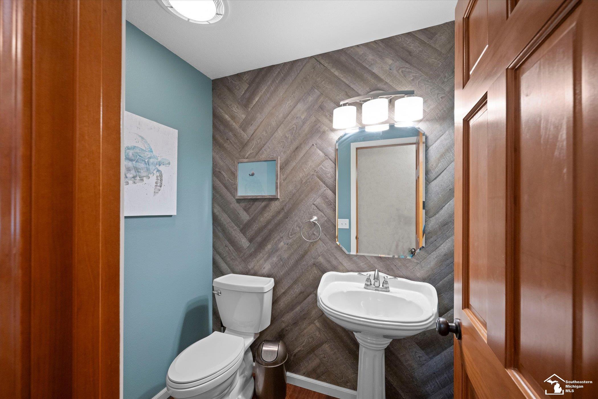 main property photo 22