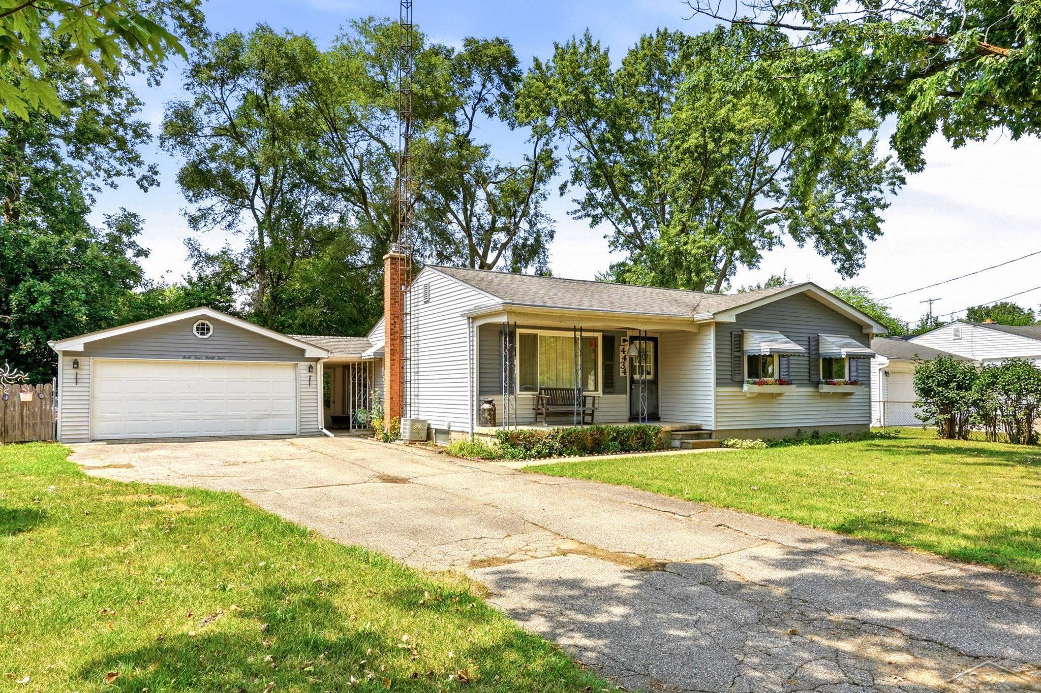 main property photo 24
