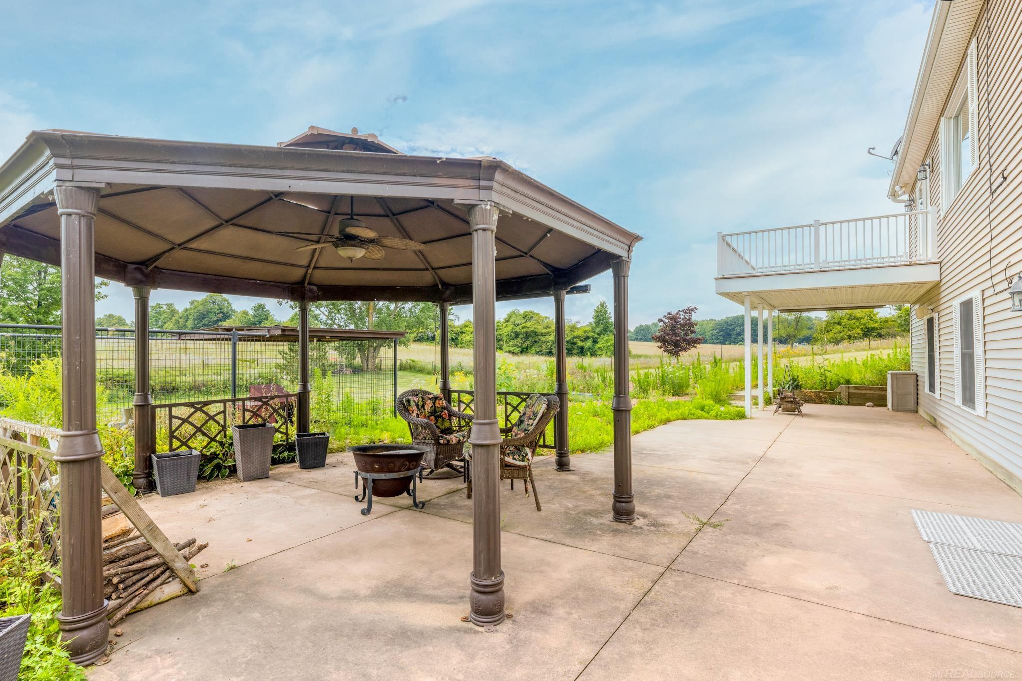 main property photo 51