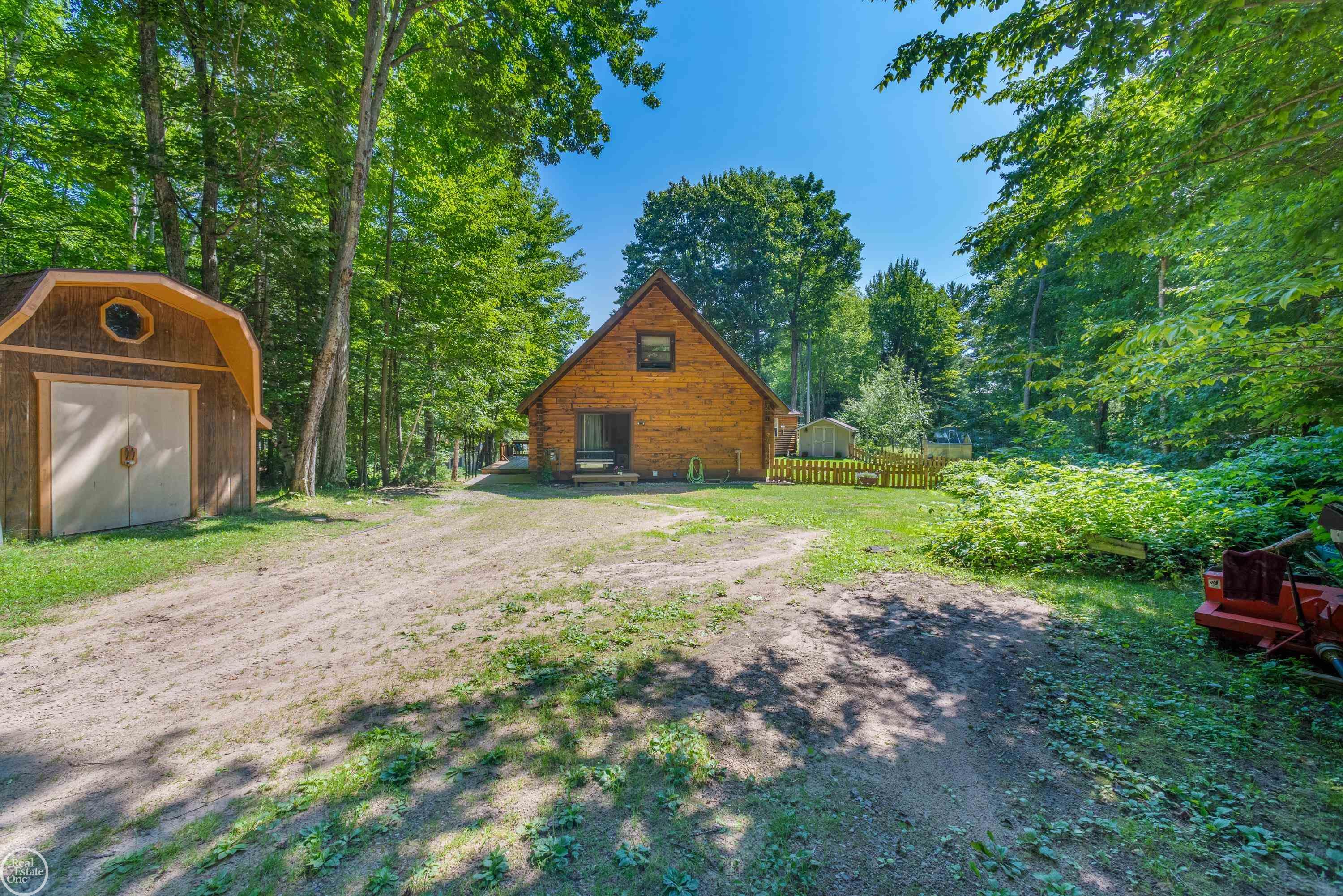 main property photo 89