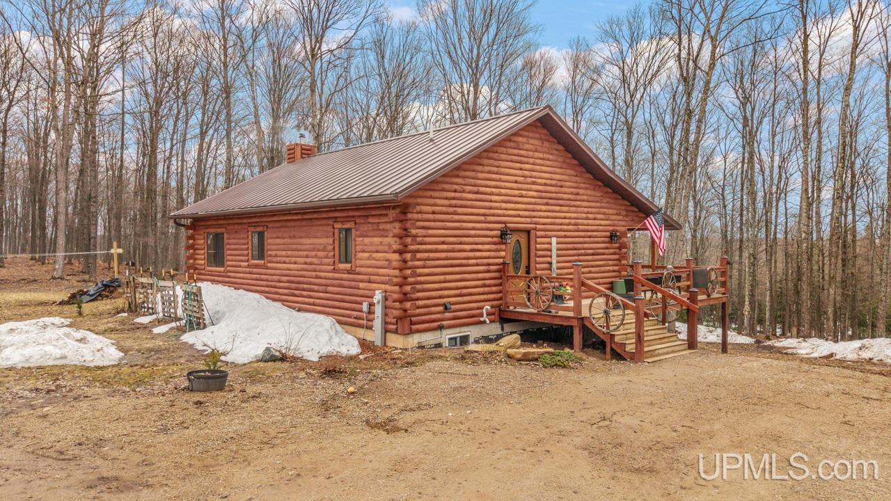 main property photo 4