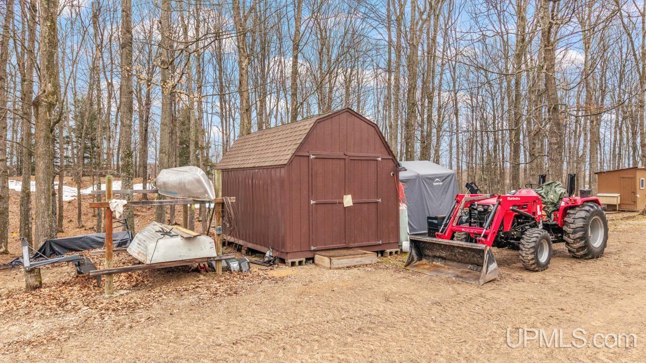 main property photo 76