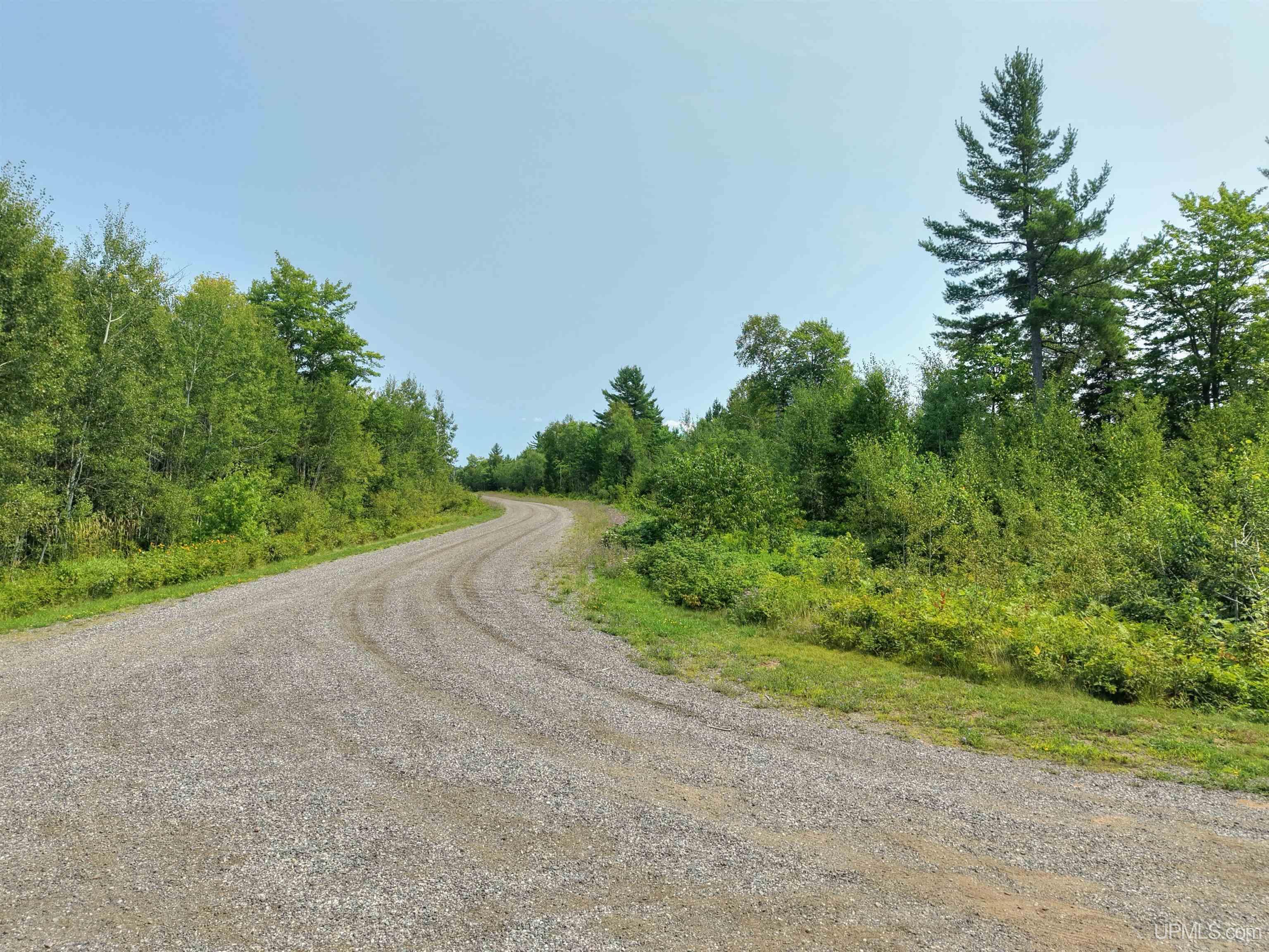 main property photo 12