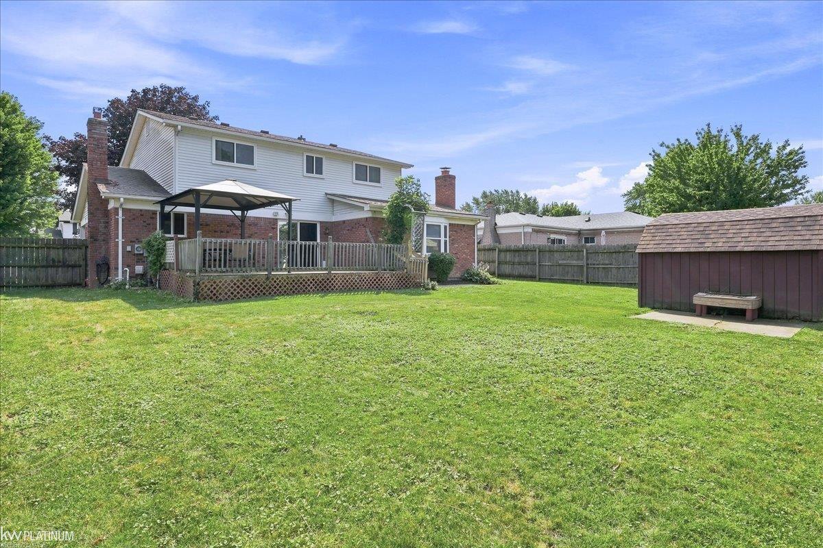 main property photo 35