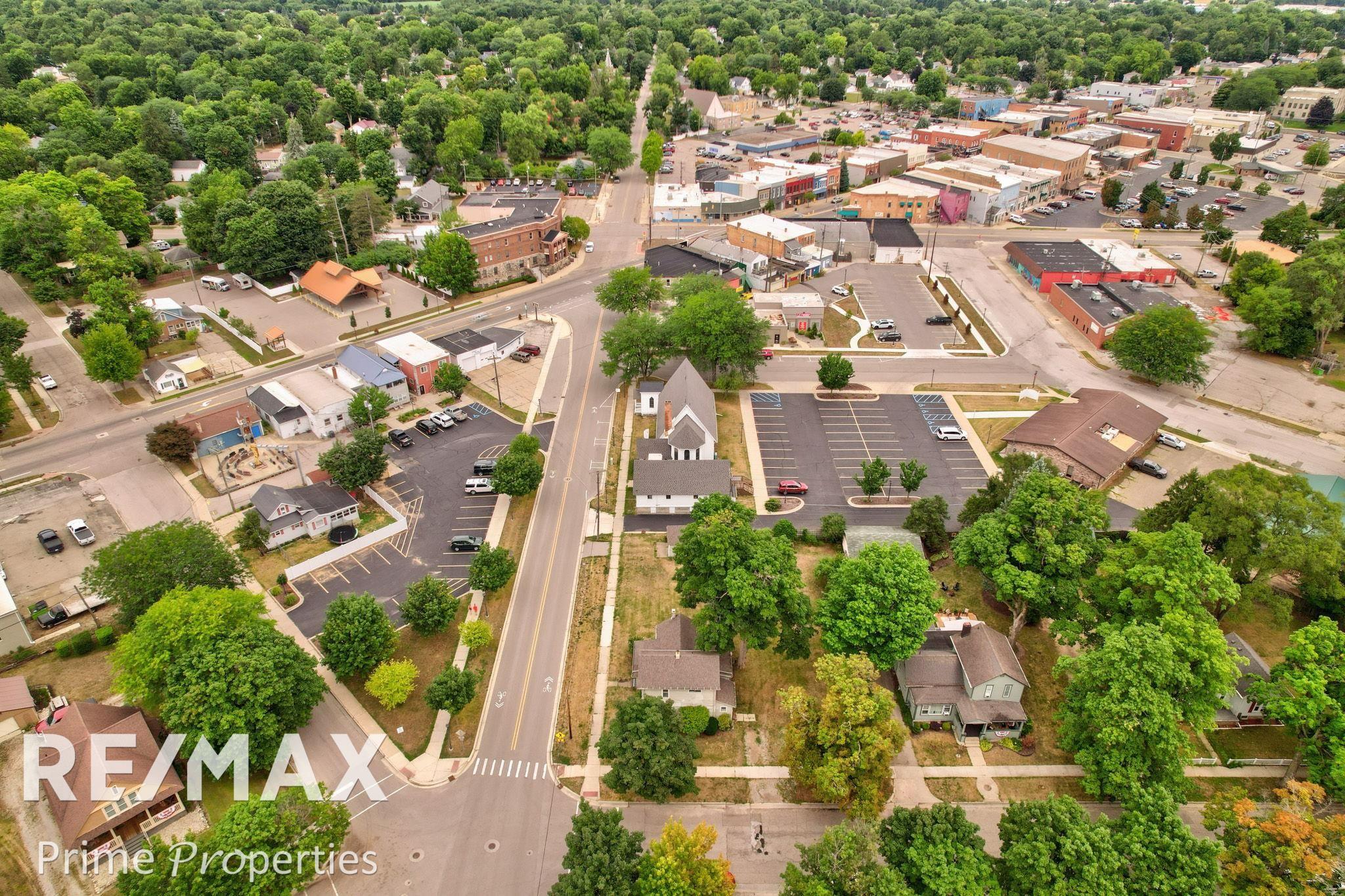 main property photo 43