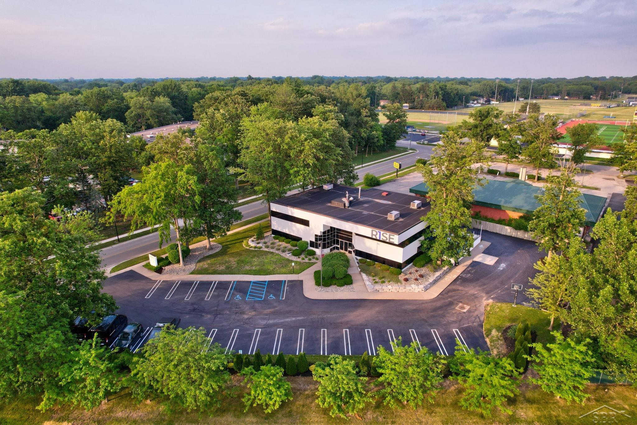 main property photo 17