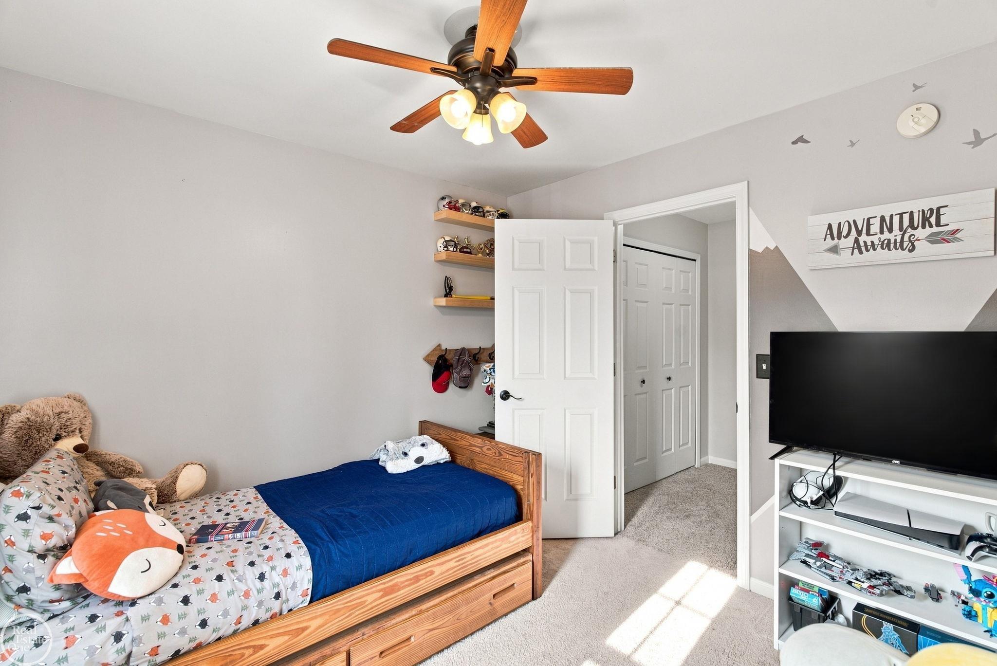 main property photo 47