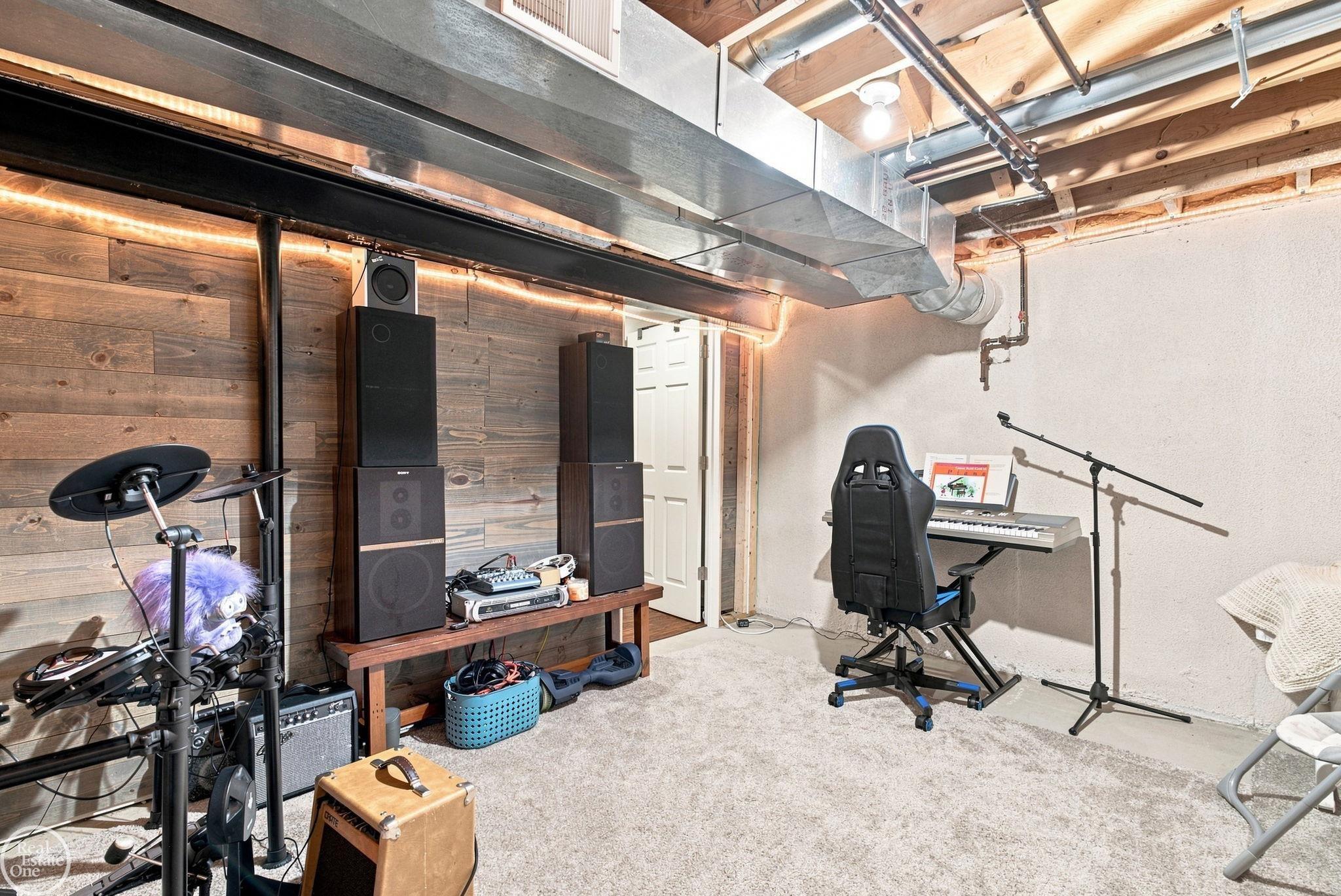 main property photo 57